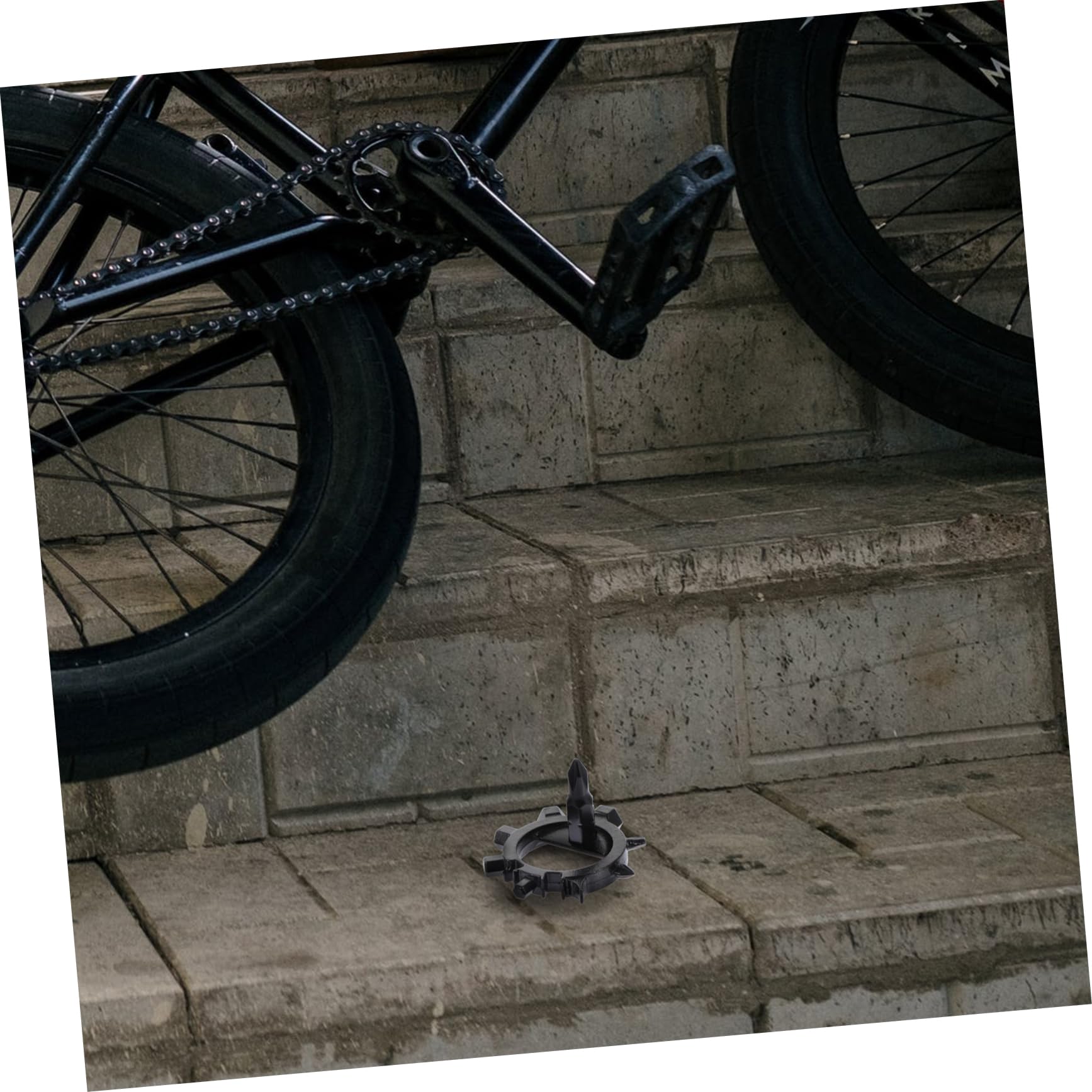 DECOMELODY Bike Repair Screwdriver Octopus Repair Tool 12-in-1 Multifunctional Ratcheting Screwdriver Set for Outdoor Activities