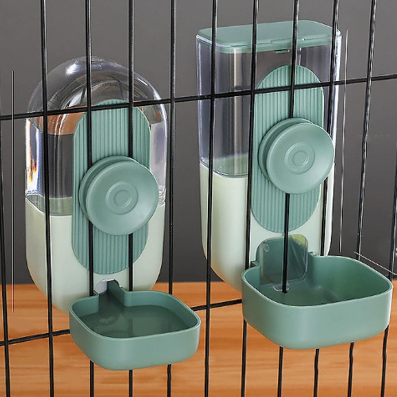 Yctze Mangiatoia Automatica a gravità per Animali Domestici, Distributore di Cibo e Acqua Sospeso per Gabbia, for Gabbie per Animali Domestici (Dispenser Acqua Verde 800ml Dispenser Alimenti)