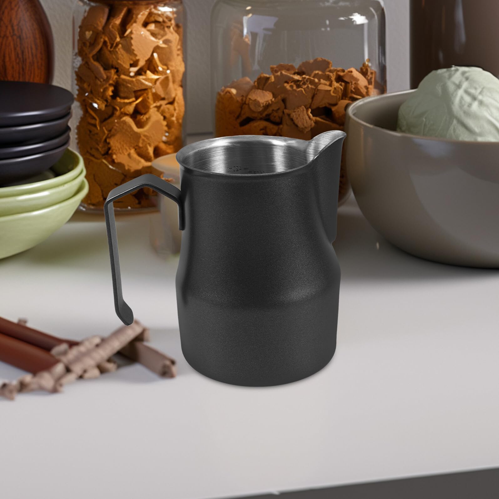 Jarra y 480ml Inoxidable Espumar Leche Acero para Diseño Elegante Vertido Precisión para Uso Profesional y Comercial en Cafeterías