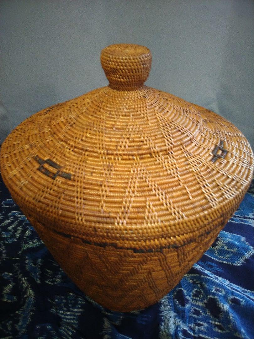 アタ製 蓋付きつぼ型バスケット（大サイズ 模様編み 黒モチーフ