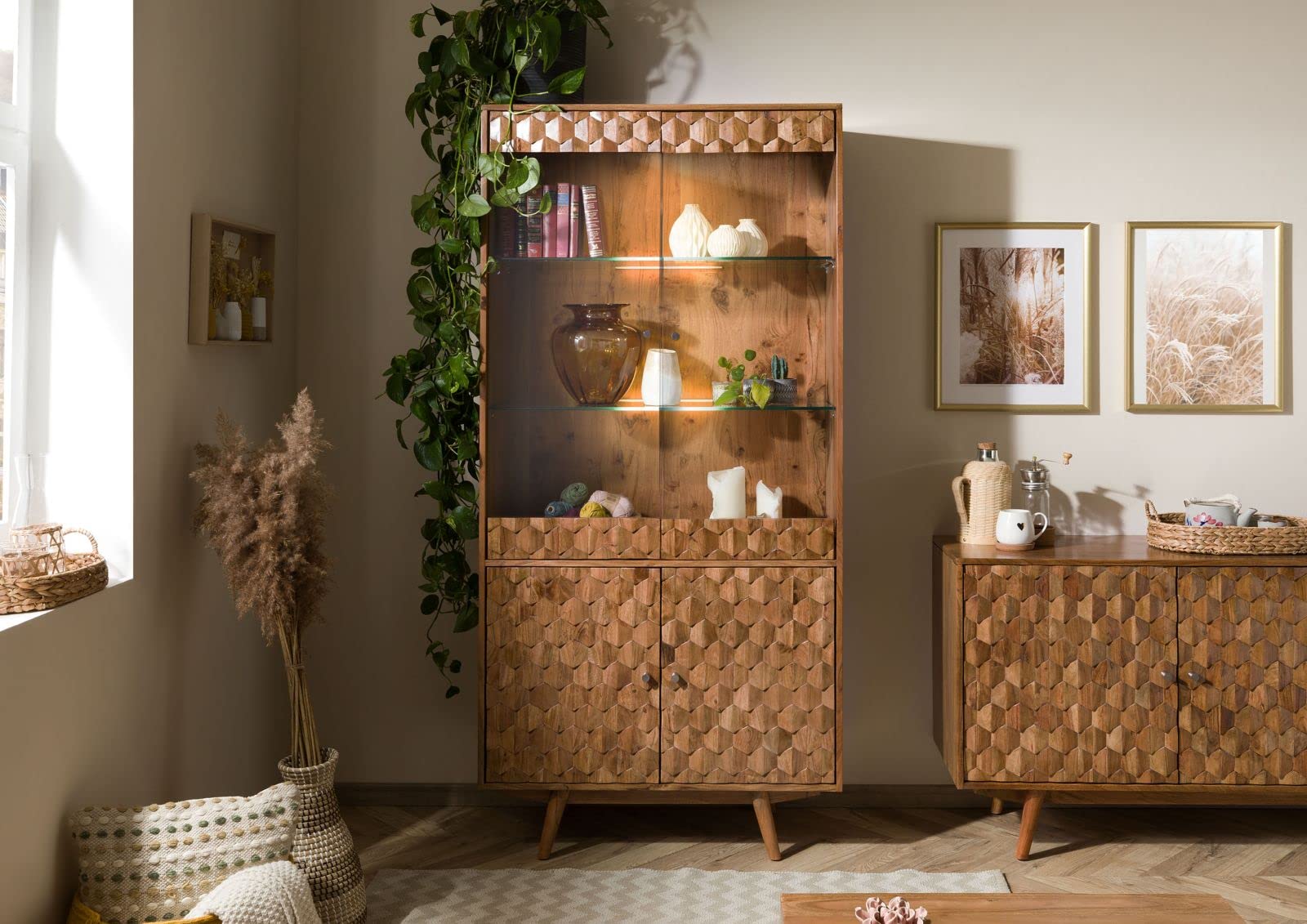 MASSIVMOEBEL24.DE | MOSAYK Vetrina di acacia, colore: naturale laccato, dimensioni: 90 x 42 x 190 cm (larghezza x profondità x altezza)