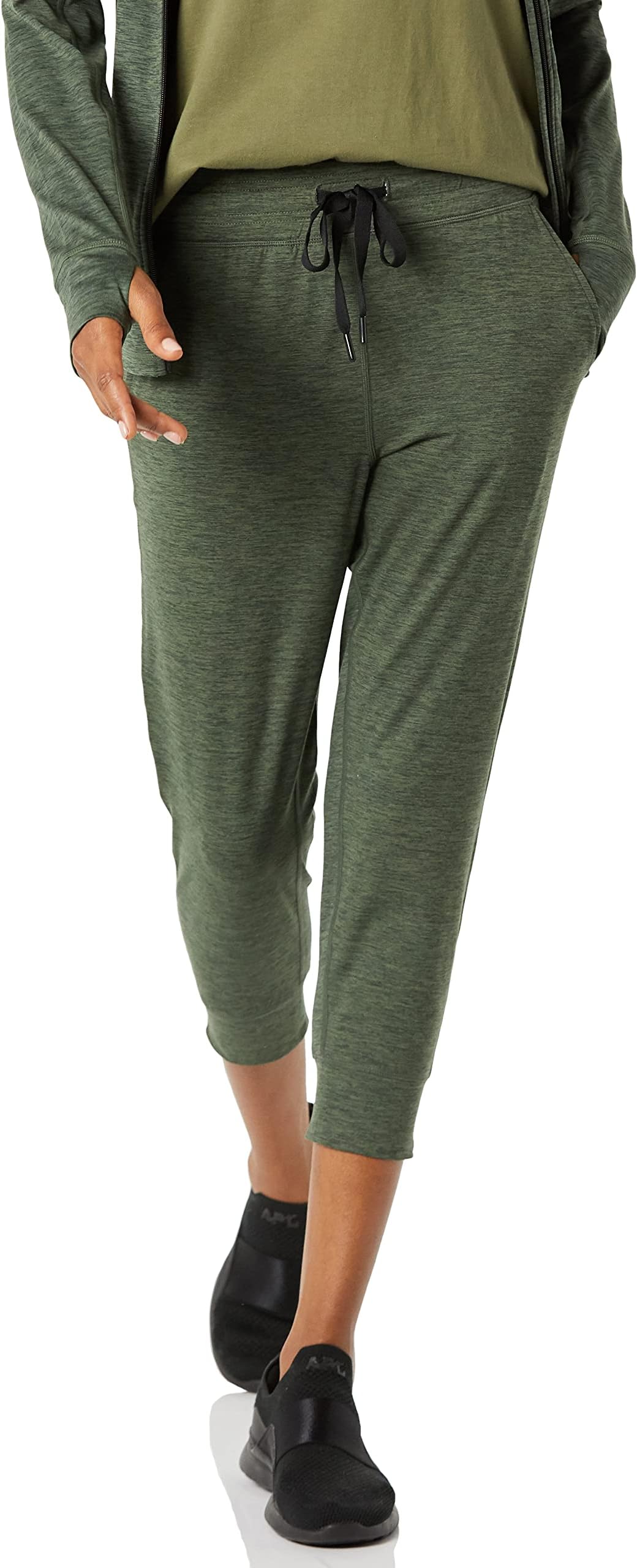 Amazon EssentialsWomen's Brushed Tech Stretch Crop Jogger Pant (Available in Plus Size)