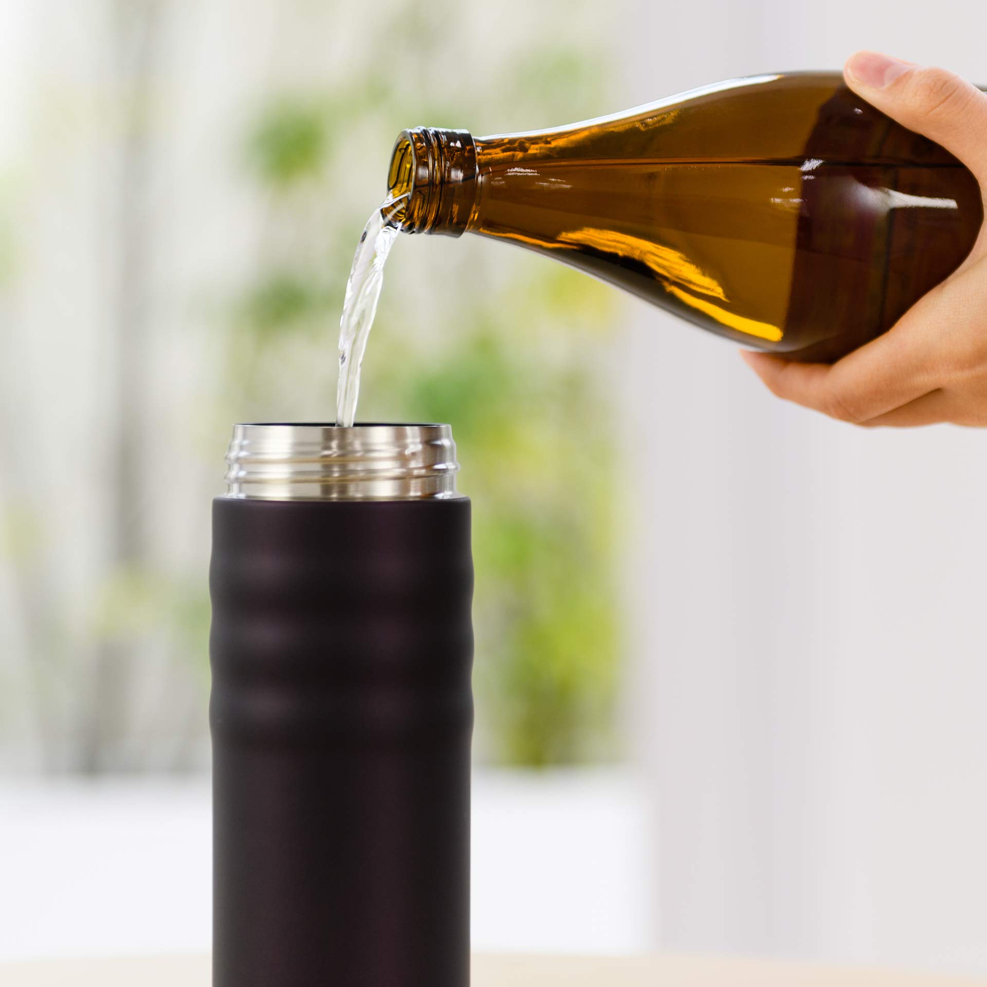 Kyocera FLIP TOP - isolierte Trinkflasche mit keramischer Innenbeschichtung | schadstoff-frei | auslaufsicher | leicht | stylisch | edelstahl, 500 ml, MB-17F SS | Vakuumisolierter Edelstahlkörper hält heiße/kalte Temperaturen, Keramik-Innenseite verhinder