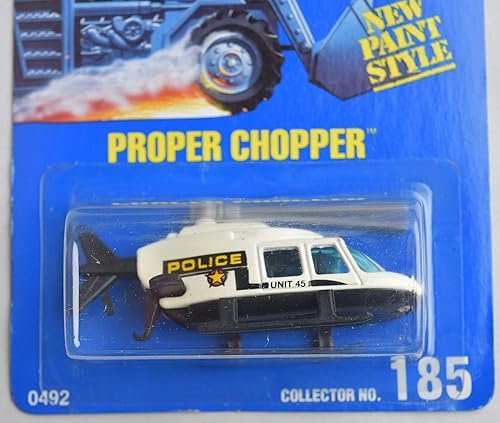 Vista 2 de Hot Wheels 1:64 Escala Blanco/Negro Proper Chopper # 185 ON All Blue Card