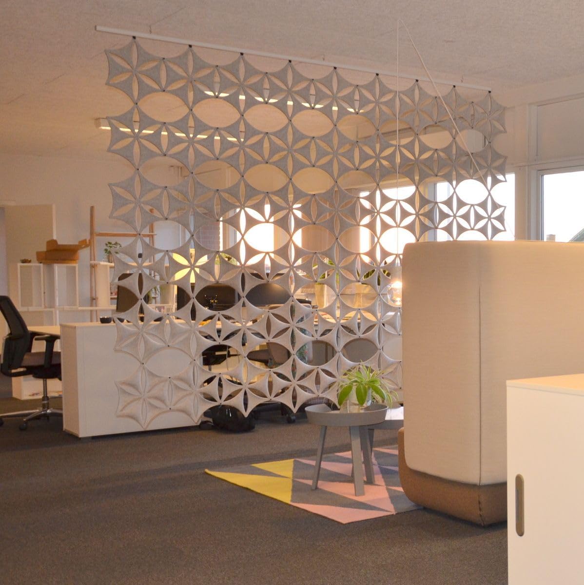 White 3D Flower Venus 14"x12" Hanging Room Divider Panel Felt Fiber Surface High Density Polyester Fiber Board Cut Room Partition Home Decoratio(12 Pcs)