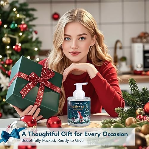 Miniatura 5 de Jabón de manos espumoso navideño con caja de regalo, bebé, "It's Cold Outside", impregnado con aroma cítrico y pino, 16.9 fl oz16.8 onzas líquidas