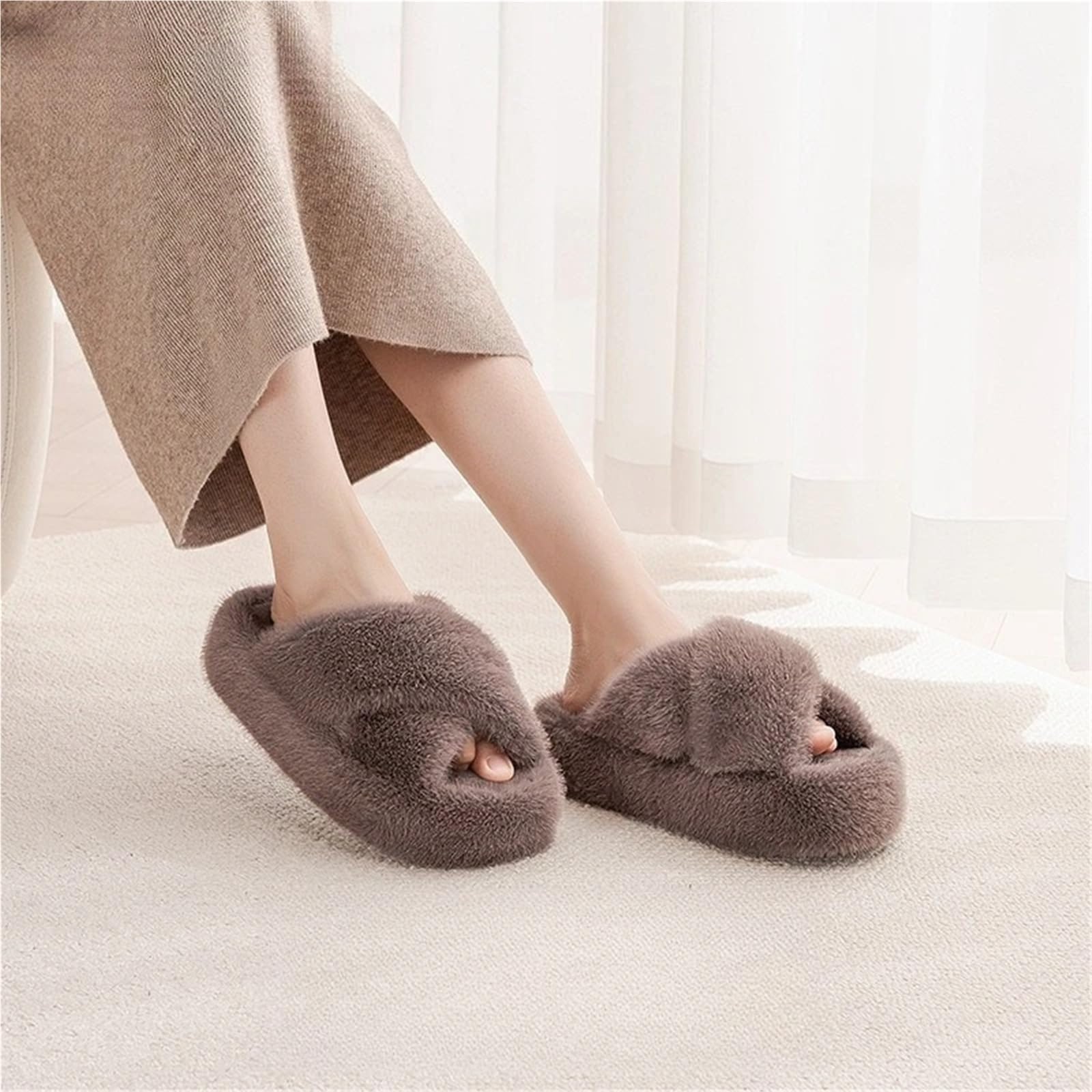 Pantofole Morbide Incrociate Pantofole pelose da Esterno Invernali con Suola Spessa Donna Morbido Tessuto in Pelliccia di Visone Imitazione