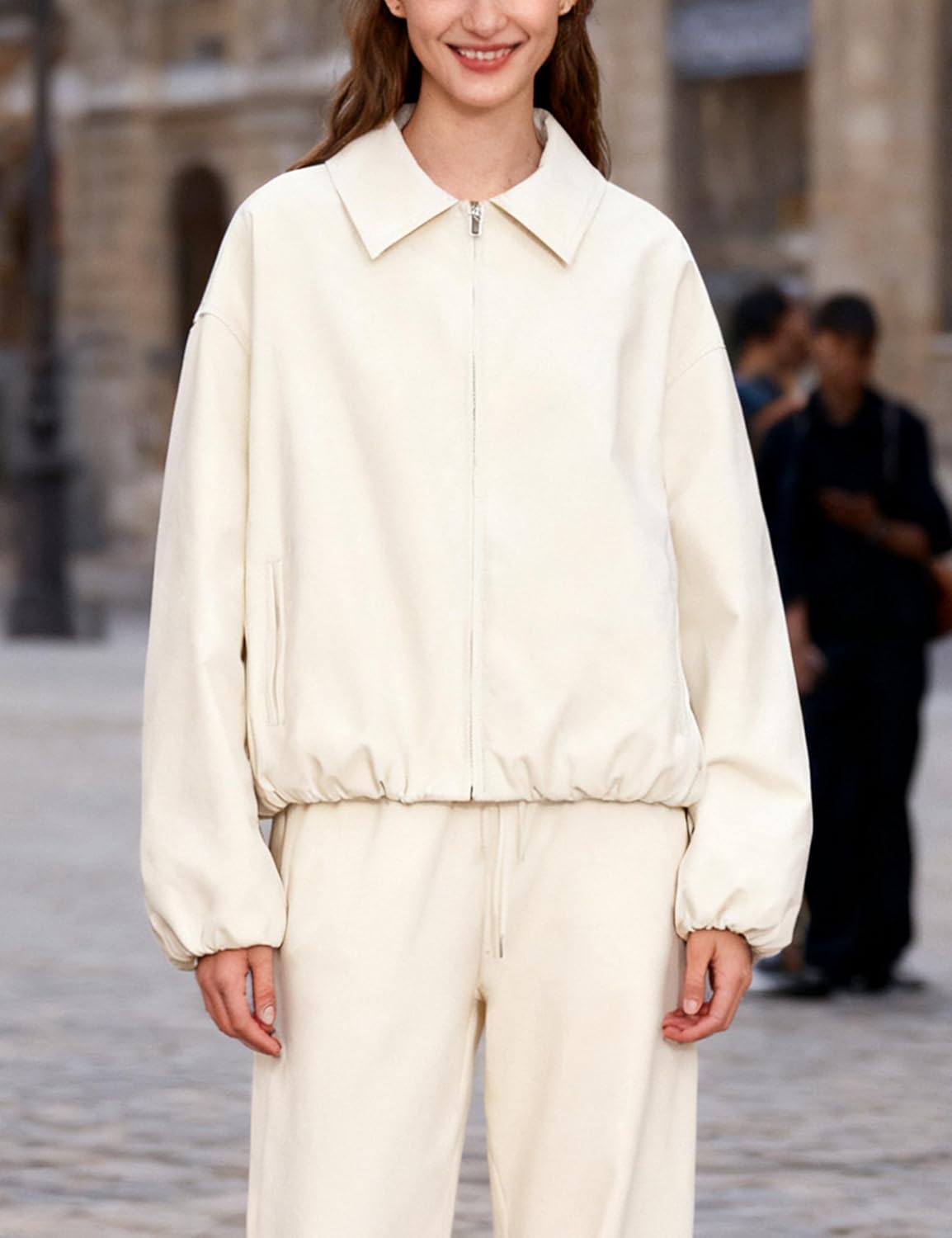 Women's Casual Solid Color Lapel Zipper Jacket Pleated Puffer Jacket with Pockets - Image 5