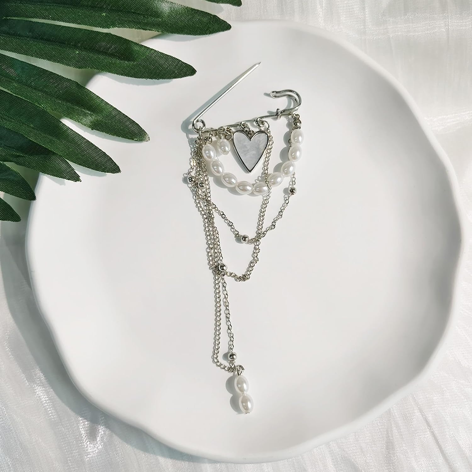 YAMUDA Silver Long Chain Brooch Pin Fashion Heart Pendant Safety Pin Brooch image 4