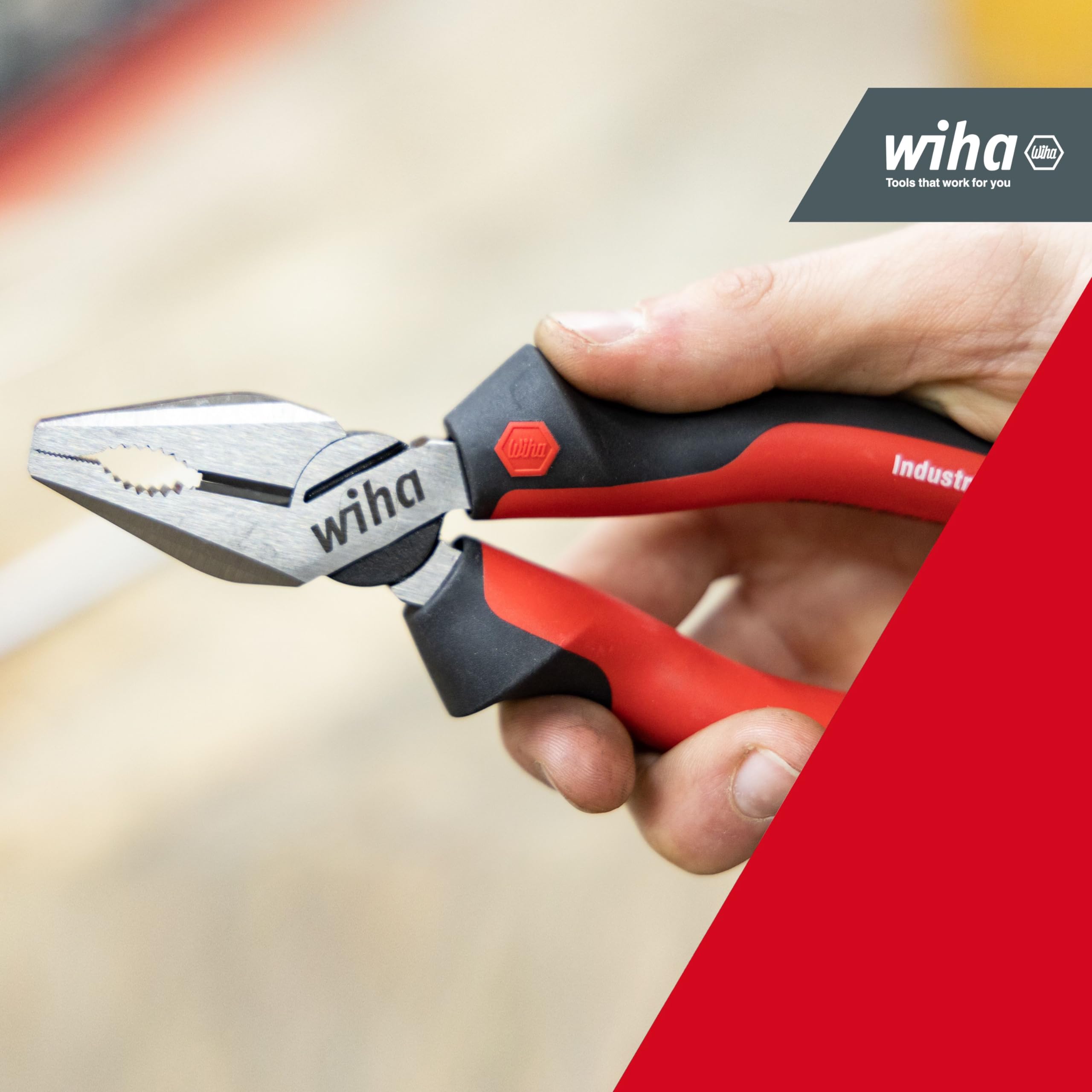 Wiha Kombizange Industrial mit DynamicJoint und OptiGrip I Extra Langer Schneide 180mm I Universelle Zange zum Greifen I Halten und Schneiden von Draht und Kabel I aus Hochwertigem C 70 Stahl (34307)