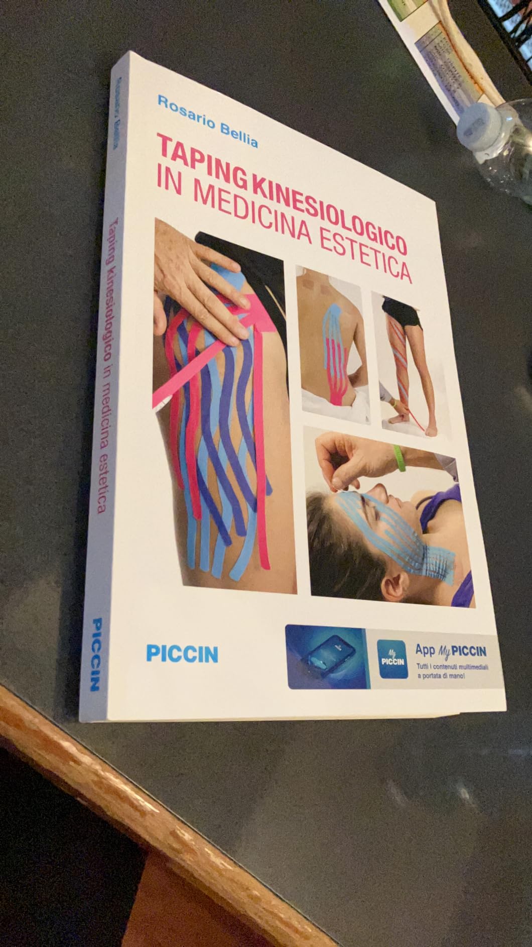 Taping kinesiologico in medicina estetica Bellia, Rosario Amazon.it