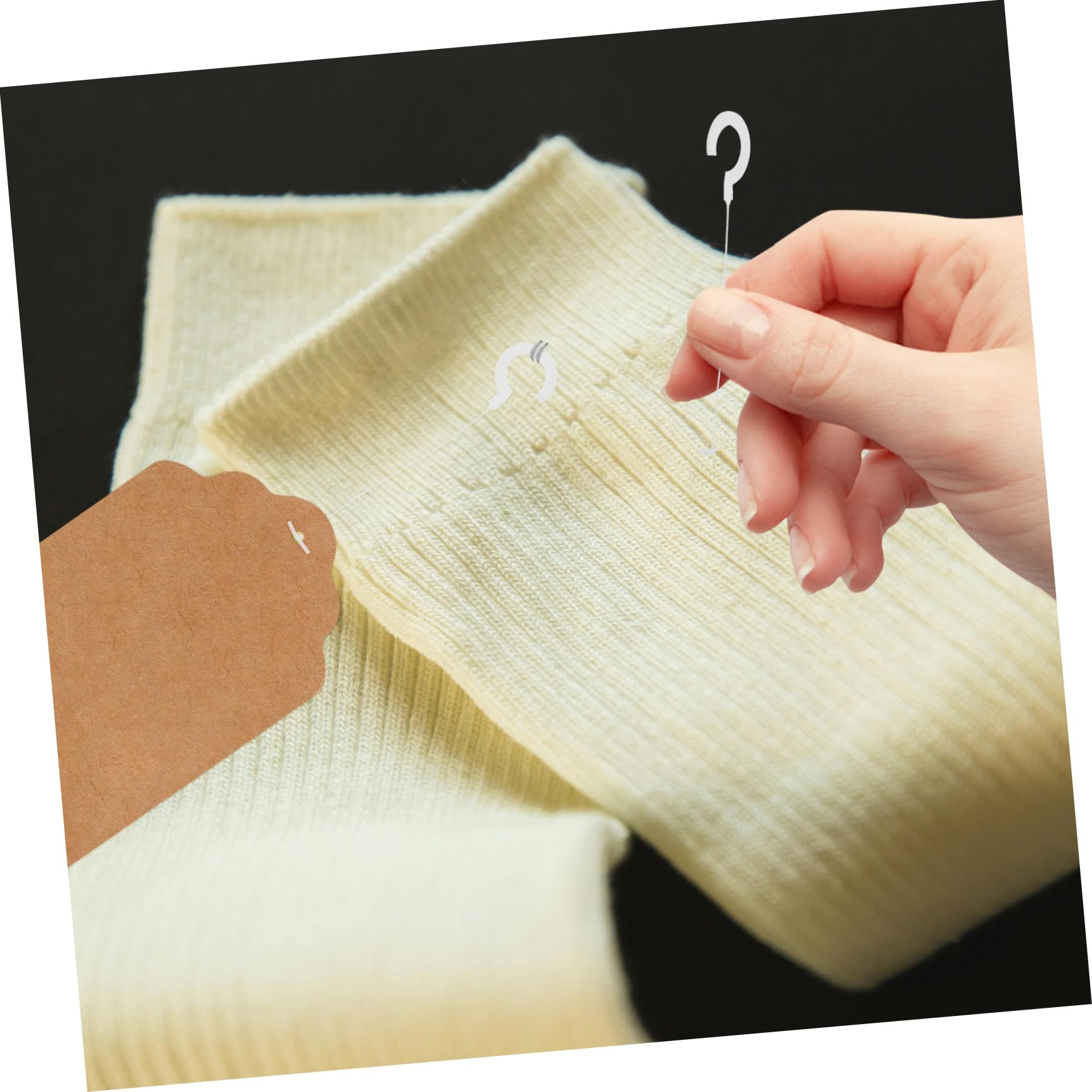 NUOBESTY Ganci e Fissaggio Efficiente Grande Capacità 5000 Pezzi in Plastico per Cartellini per Etichette Abbigliamento per Uso Professionale e Domestico