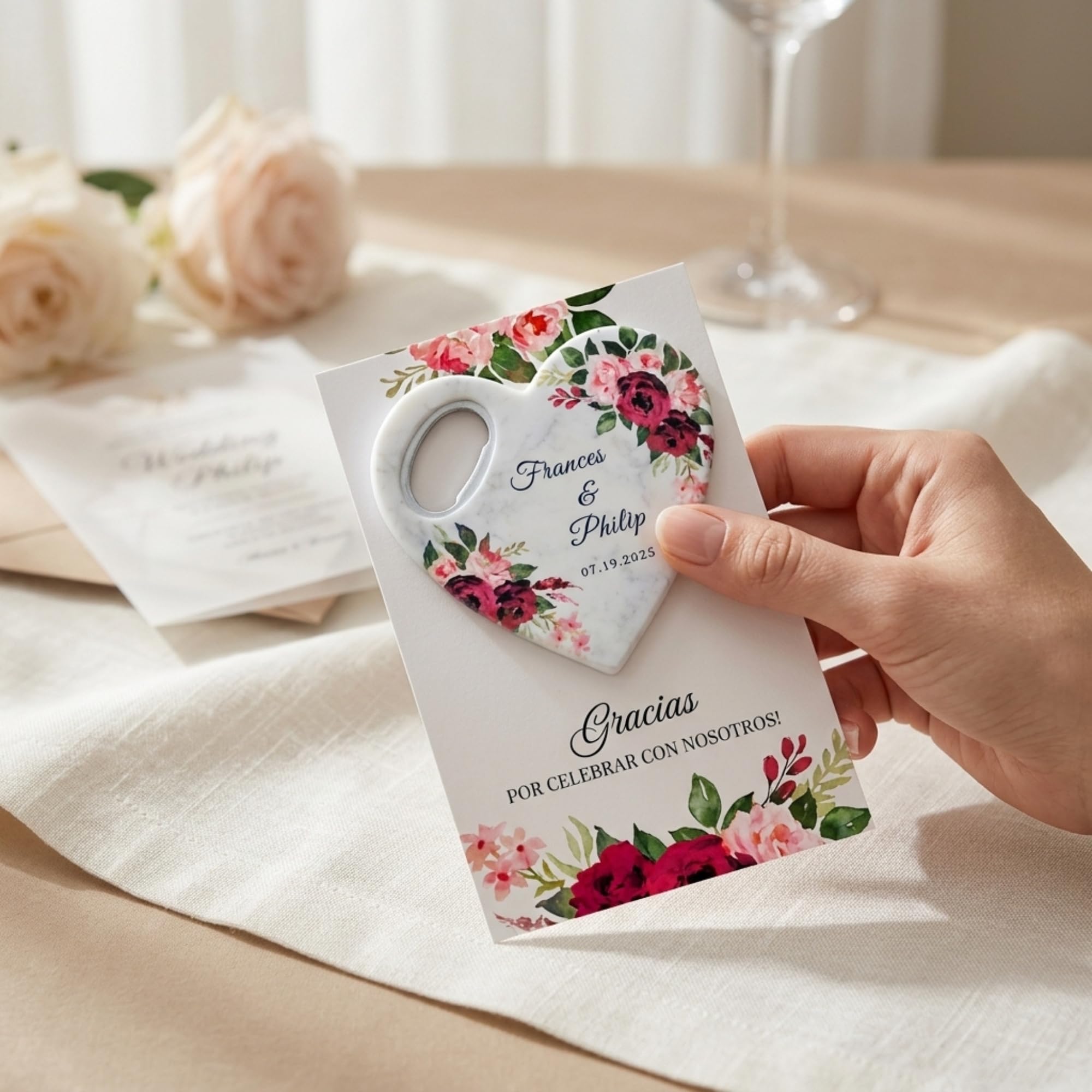 Recuerdo de boda personalizado, Favor de ducha nupcial para la invitada, Recuerdos de boda y abretarjetas con imán de agradecimiento (Pack de 30) (Abrebotellas + Tarjeta de Agradecimiento)