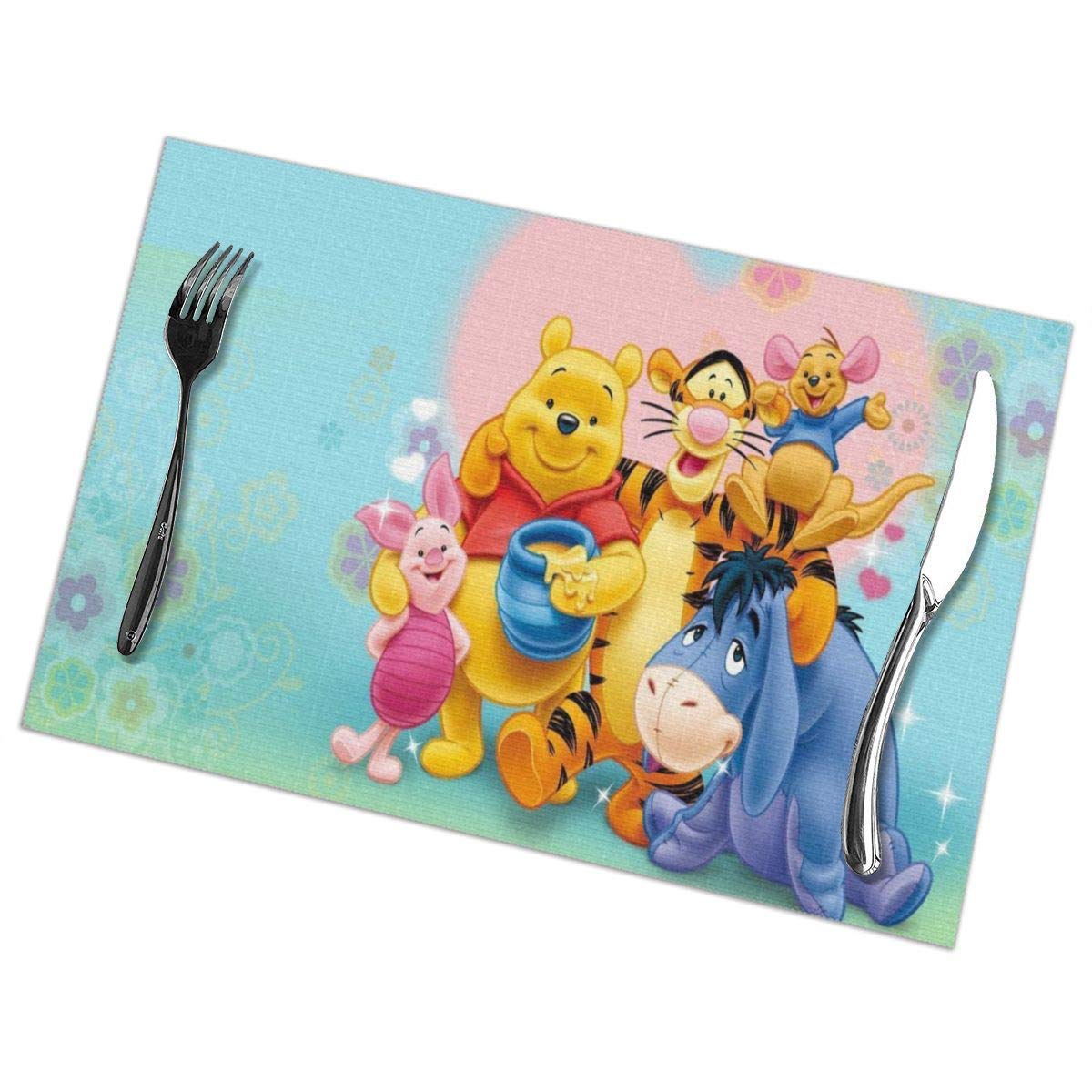 Amazon Co Jp くまのプーさんと友達の壁紙6 ランチョンマット 滑り止め 断熱 家庭レストラン用 食卓飾り お手入れ簡単 かわいい おしゃれ 6枚セット プレース マット ホーム キッチン