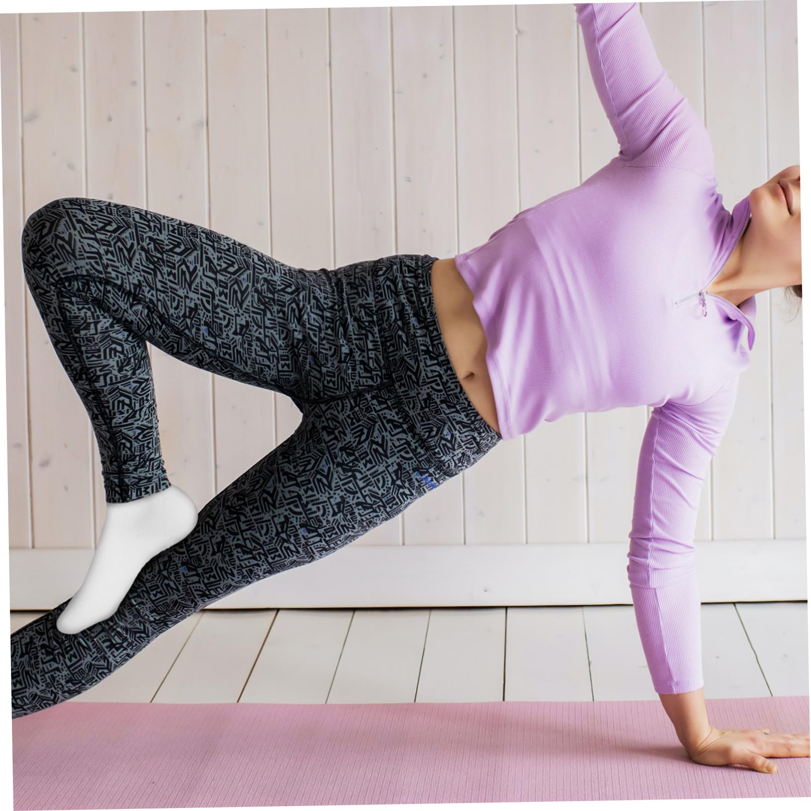 OSOLADY 5pairs Grip Socks for Yoga Non- High Ankle Socks for Men Women Breathable Ginger and Lotus for Enhanced Traction Comfort