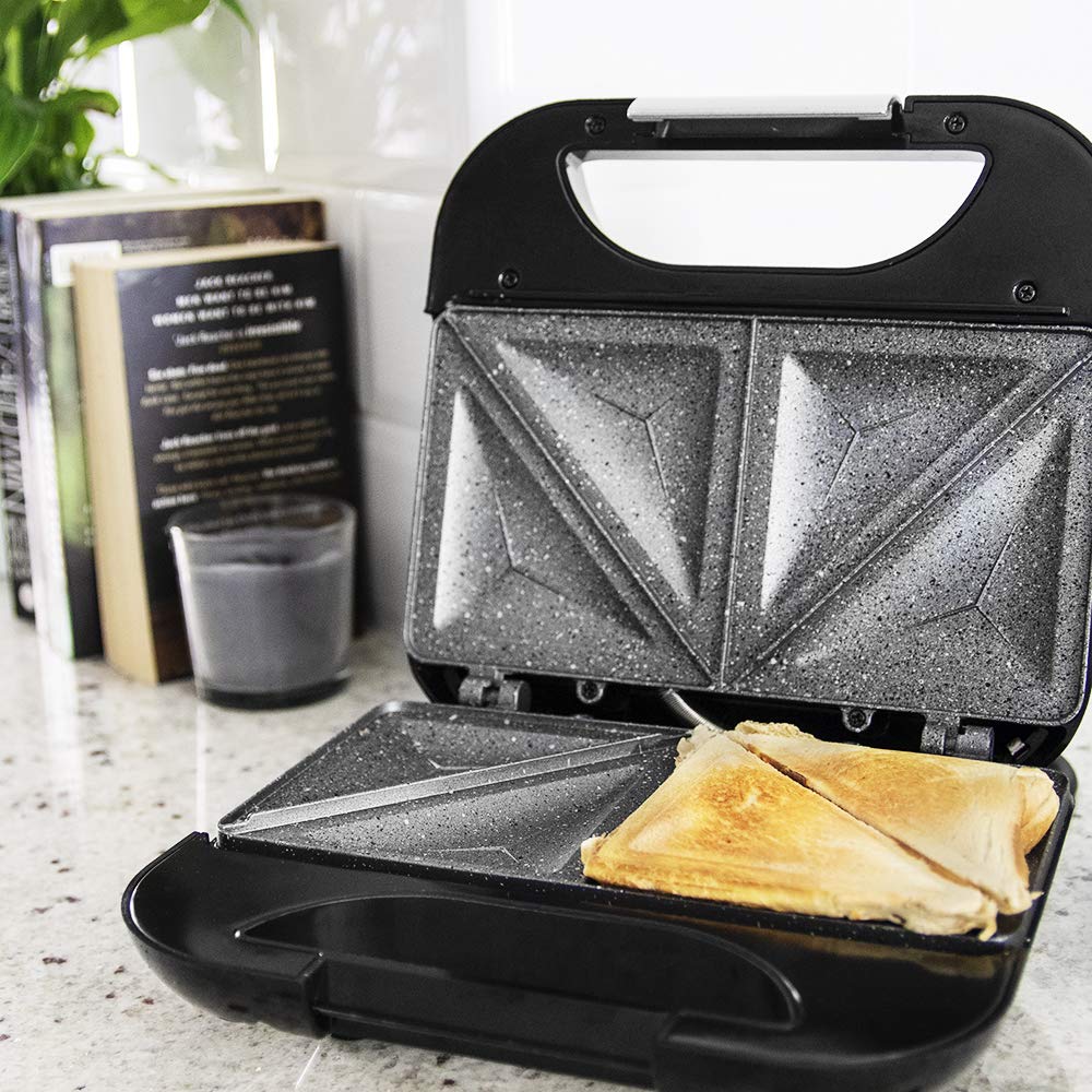 Cecotec Sandwichera Rock'nToast Deep Classic, 1000 W, Mayor amplitud, Placa triangulares, Tostado uniforme, Revestimiento RockStone, Capacidad 2 Sándwiches, Libre de PFOA