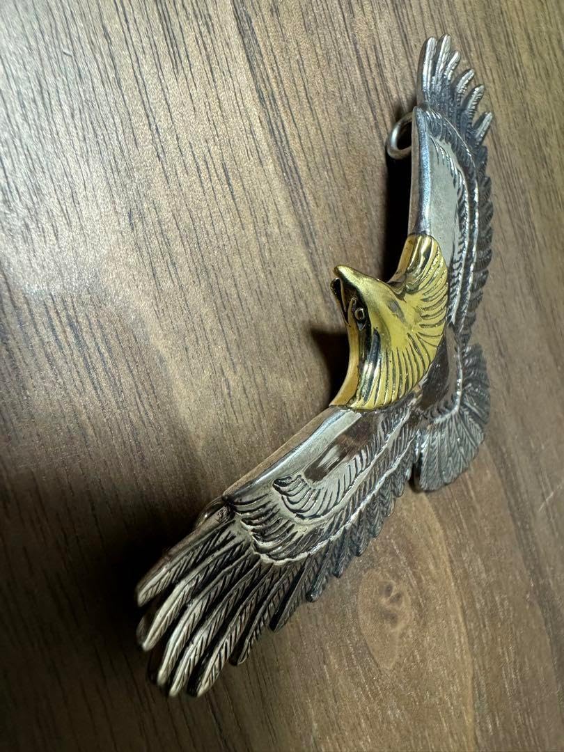 シルバー925素材 特大イーグル 頭金 ネイティブ ゴールド・イーグル・サン(鷲と太陽) コイン型 エンボス仕上げ シルバー925 ペンダント トップ  【インディアンジュエリー/SILVER925 /ペンダントヘッド】 | ペンダントトップ,シルバー925,ネイティブ系 シルバー925 ...