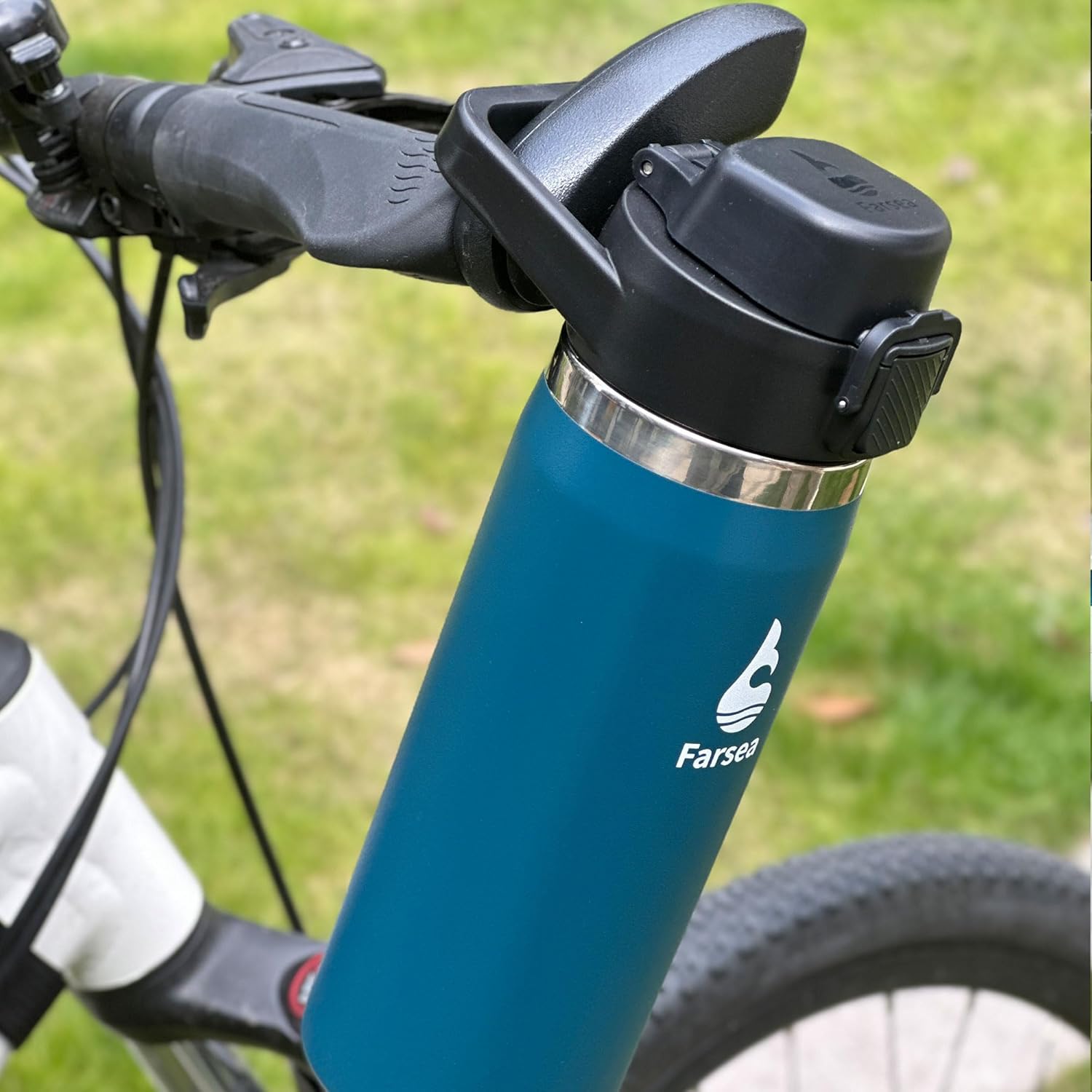 Farsea Insulated Water Bottle, Leak Proof Locking Lid with Soft Silicone Spout, Stainless Steel,Leak Proof, Double Walled Vacuum Insulated, BPA-Free, 24 Hr Cold, Wide Mouth, Sports & Travel Bottle - Image 6