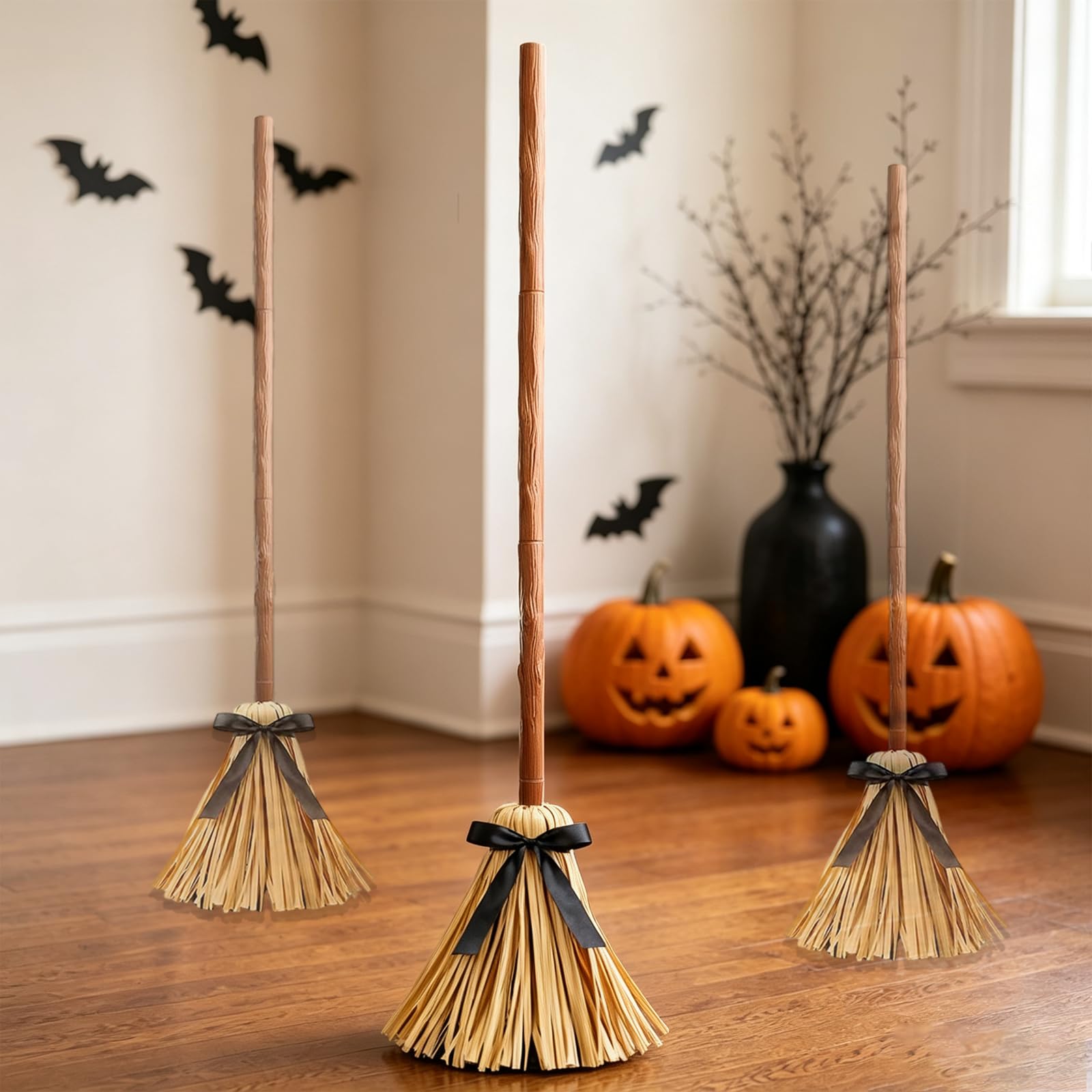 Moving Witches Broom, Floating Witch Broom Halloween Animatronics Decor, Animated Broomstick Prop for Porch Yard Indoor Party Haunted House Decorations (1PCS)