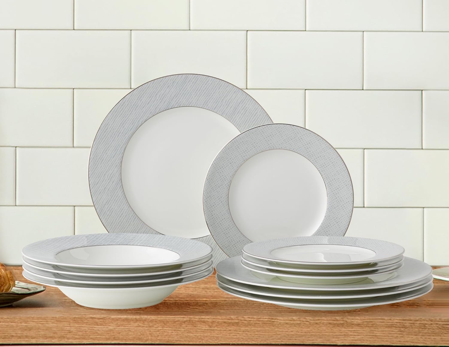 Dinner Set for 4, Premium Quality Fine China Dinner Sets, Classic