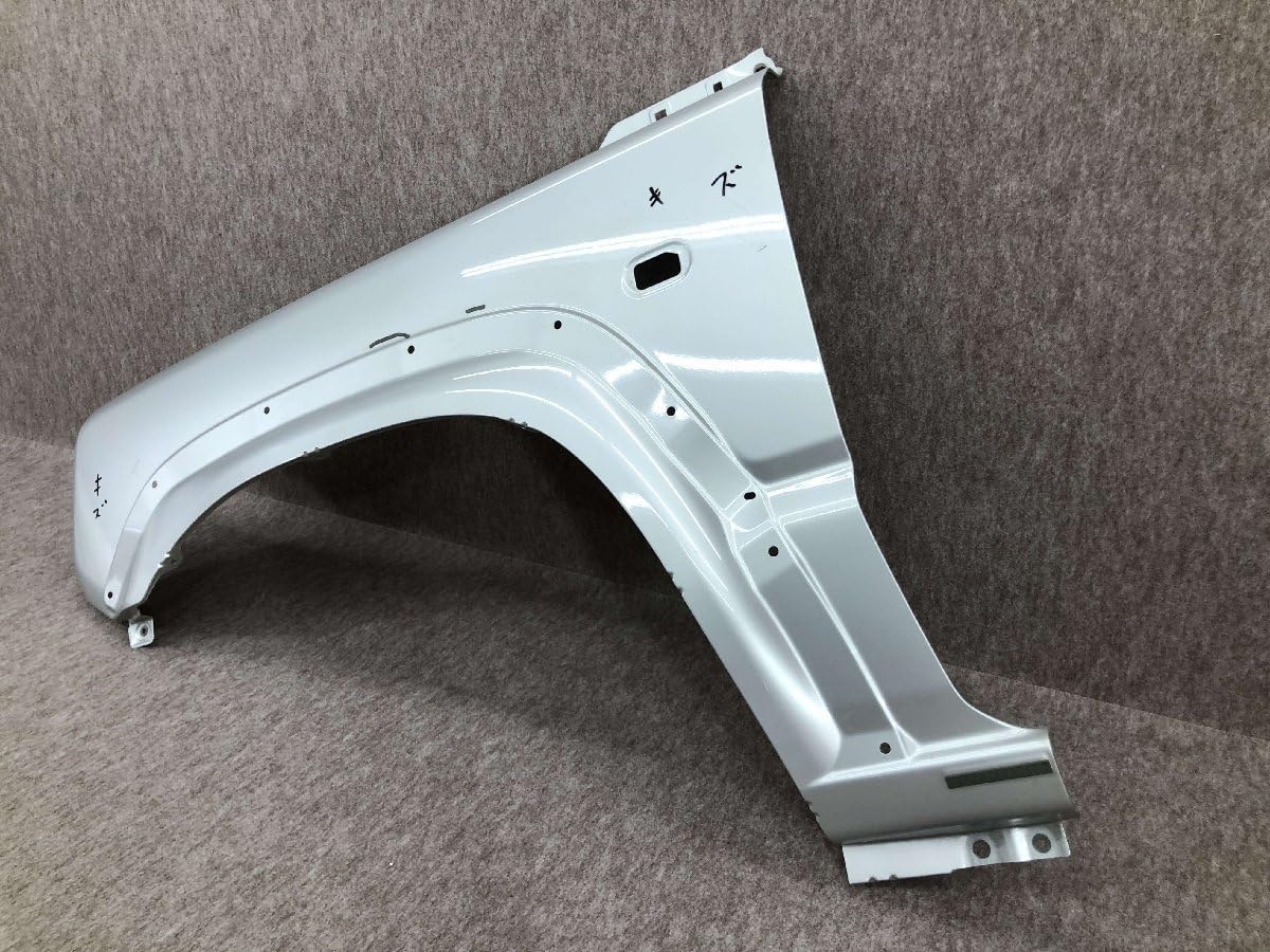 ジムニー JB64 純正フロントフェンダー（右） スズキ(純正) JB64W 右フロントフェンダー のパーツレビュー