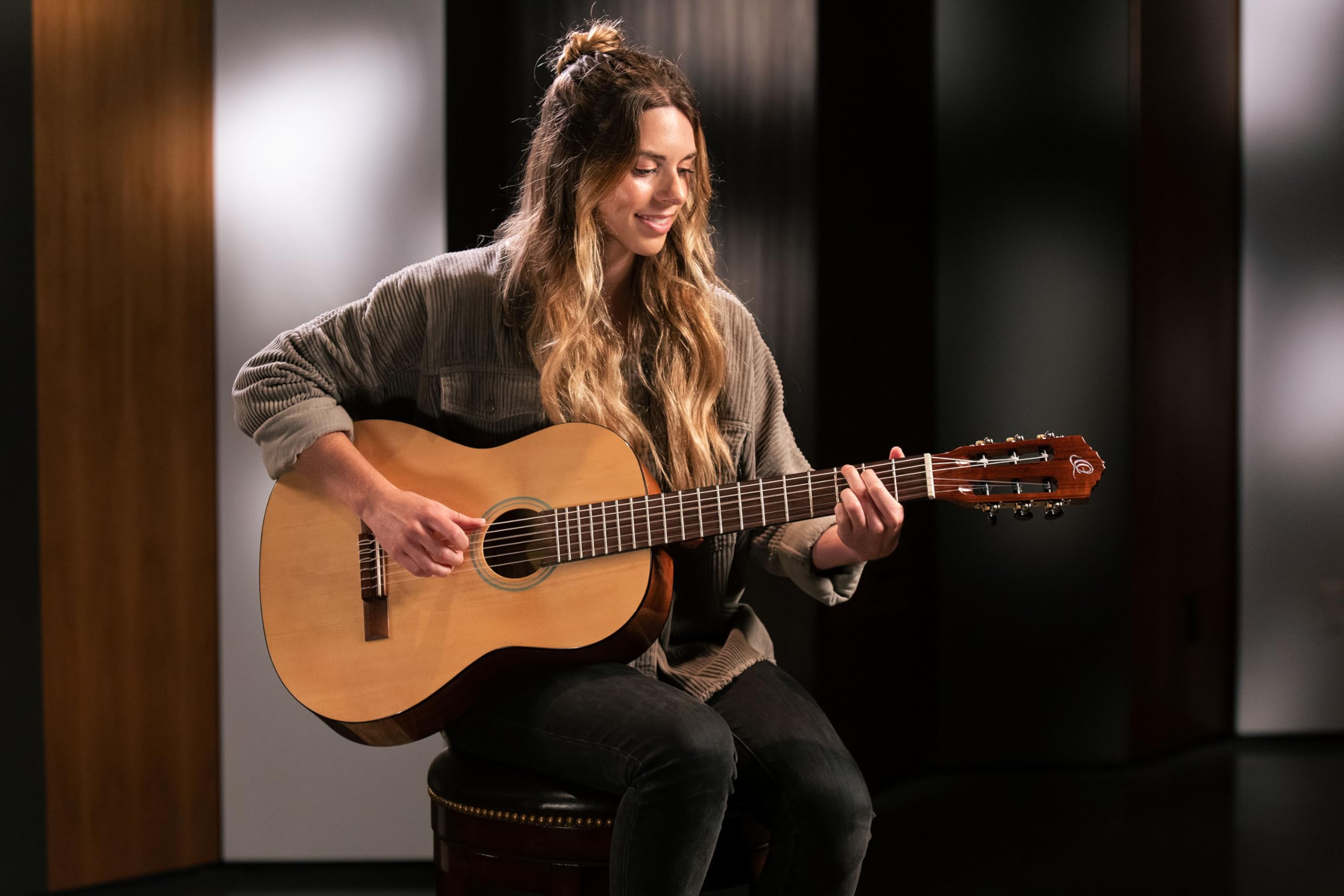 Ortega Guitars Guitare Classique 4/4 – Student Series – Épicéa / Catalpa, Naturel Brillant (RST5)