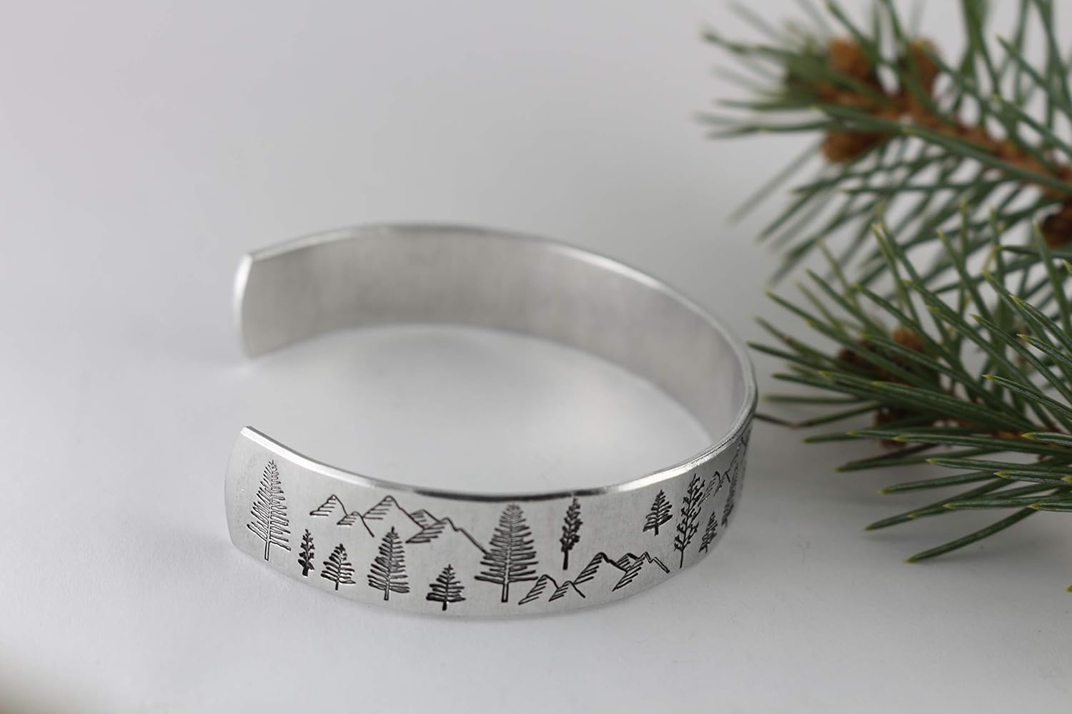 The Silver Diva Handmade Tree Cuff Bracelet - Silver - Nature Jewelry - Outdoor - Bangle - Forest - Hiker Gift