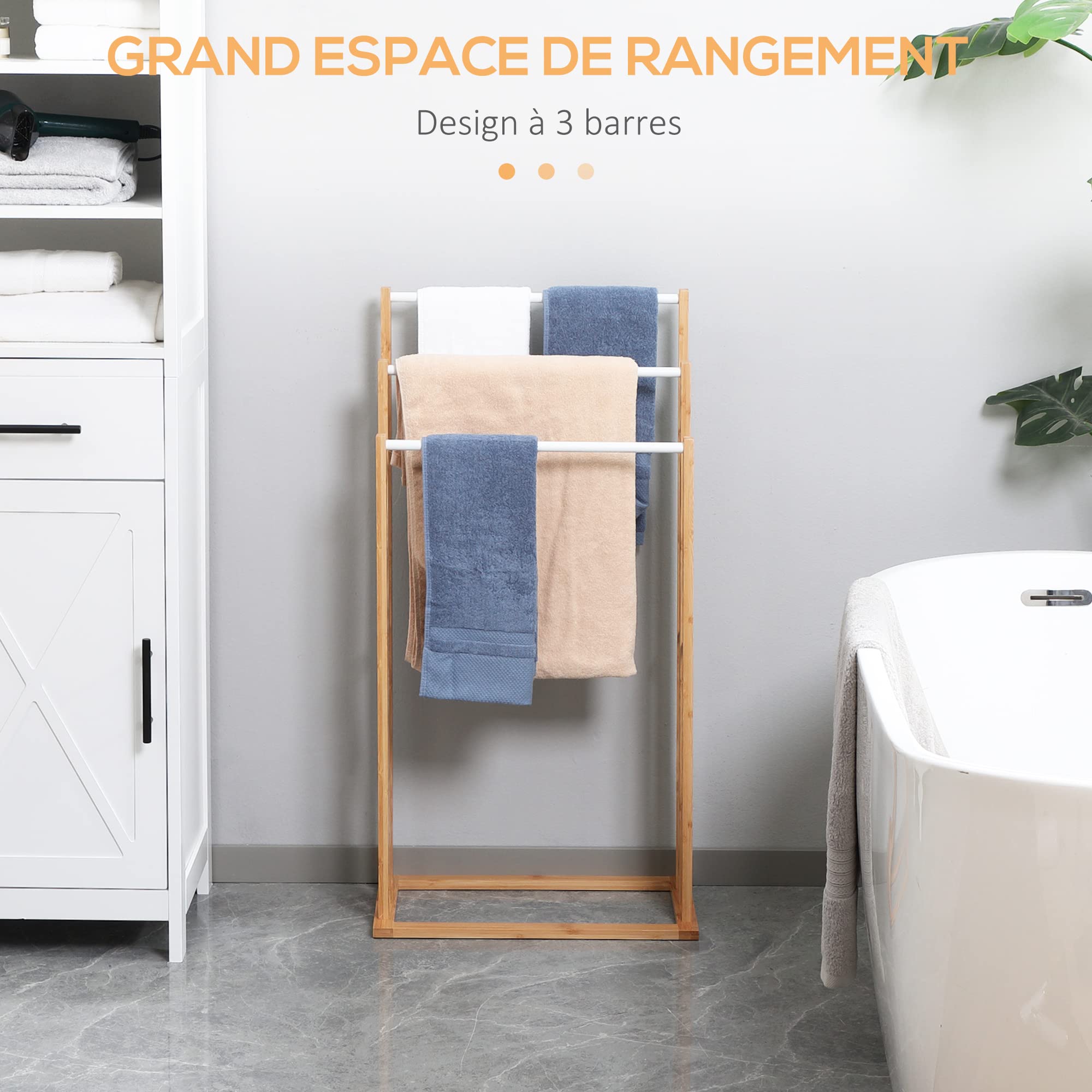 HOMCOM Porte-Serviettes en Bambou sur Pieds avec 3 Barres Support pour Serviette étagère de Salle de Bain - 48 x 25,8 x 94 cm