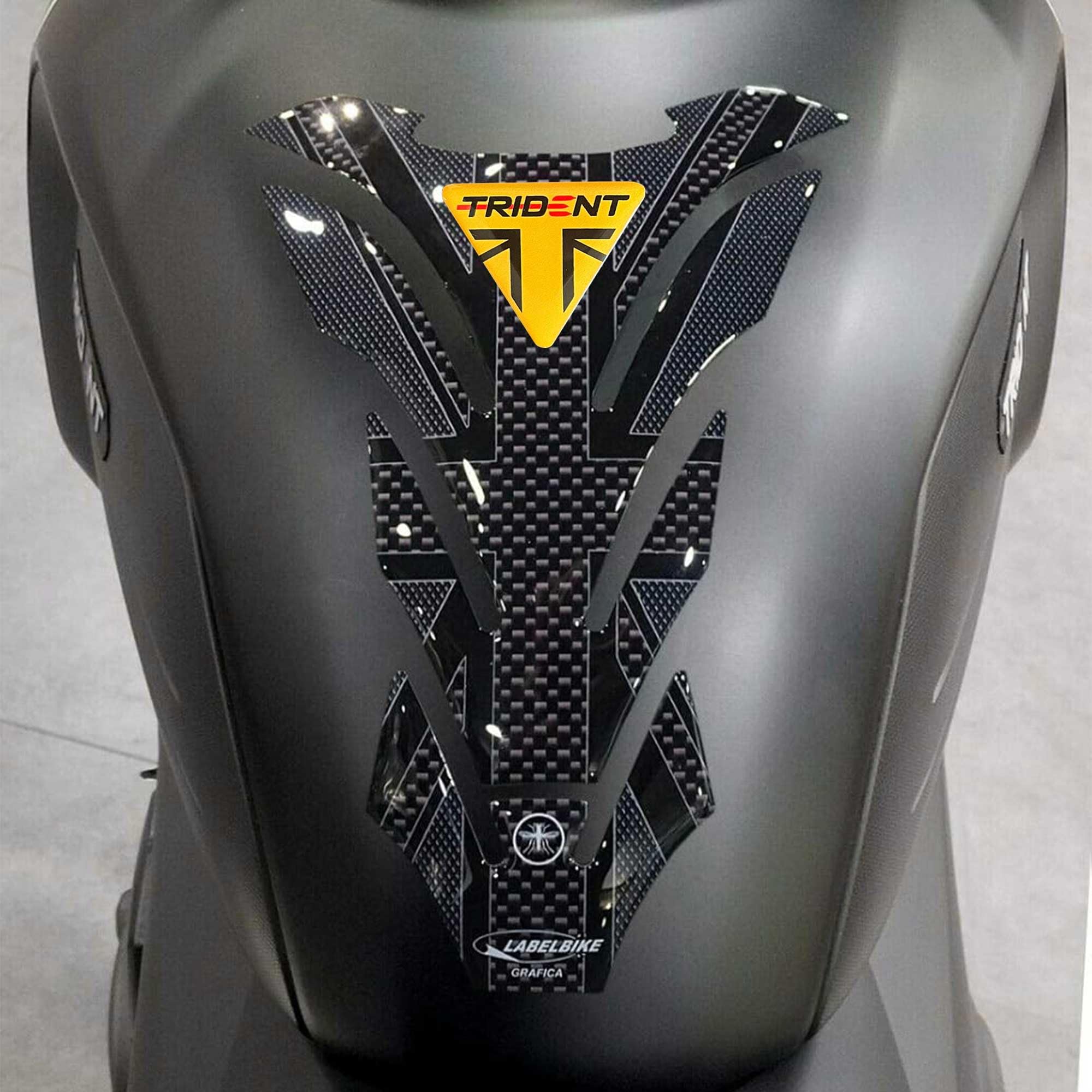 labelbike - Autocollant 3D Moto Réservoir Protection et Décoration en Résine Compatible avec Triumph Trident 660 Union Jack 2021-2026 - Couleur Jaune | Trident 660 Union Jack 2021-2026 Protection en résine anti-rayures Jaune