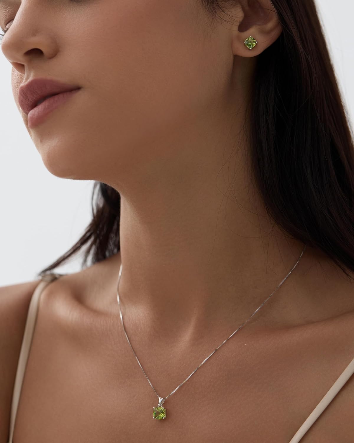 Michooyel 2ct Cushion Cut Peridot Pendant Necklace for Women Sterling Silver Gemstone August Birthstone Women's Necklace, 16-18 inch - Image 5