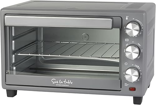 SUR LA TABLE KITCHEN ESSENTIALS - Horno tostador multifuncional con ventana grande para una fácil visión, diseñado con 7 ajustes preestablecidos,