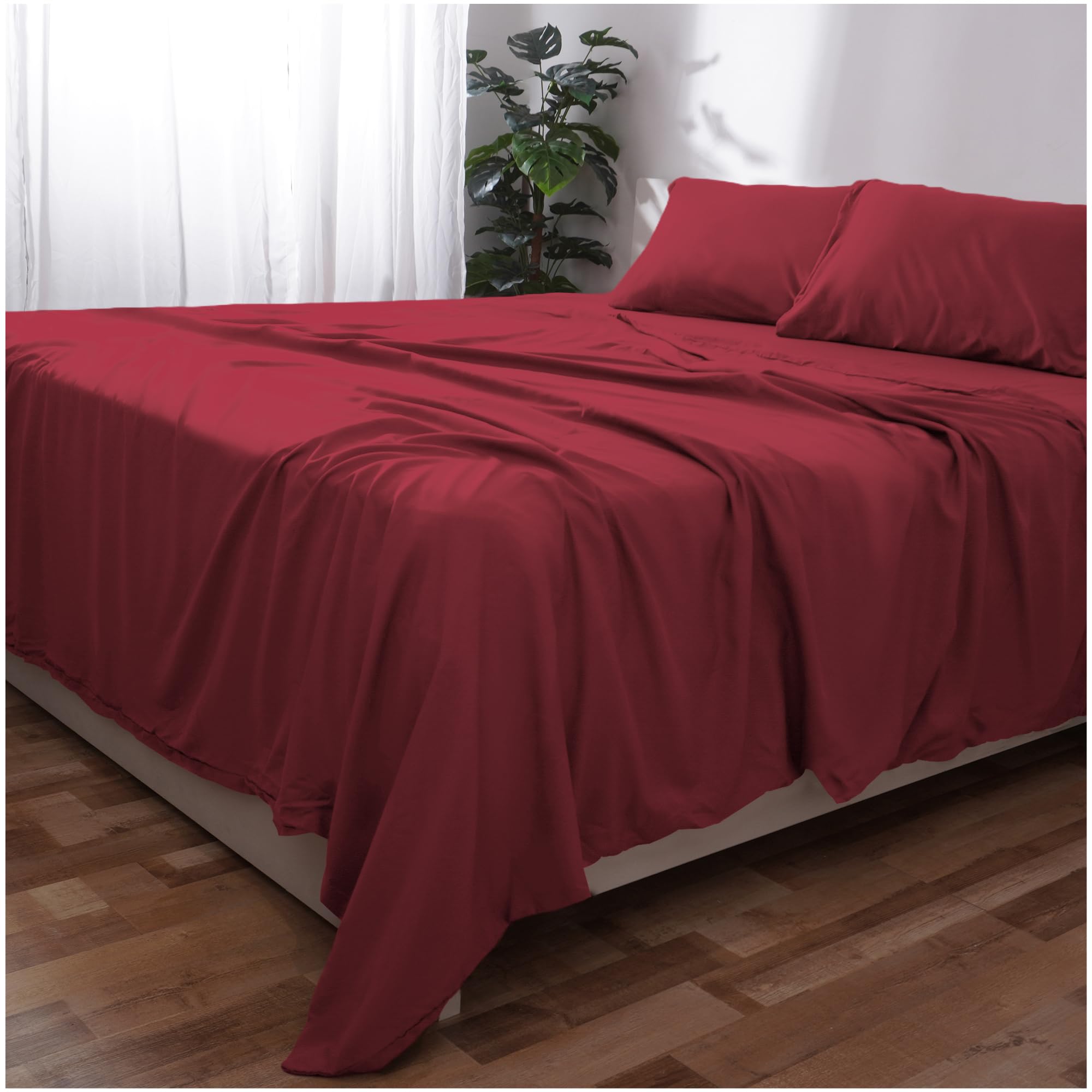Novo Home King Bed Sheet Set (Red) – Soft Brushed Microfiber Bedding with Flat Sheet, Fitted Sheet & Pillowcases – Deep Pocket, Fade Resistant, Easy Care — image 1
