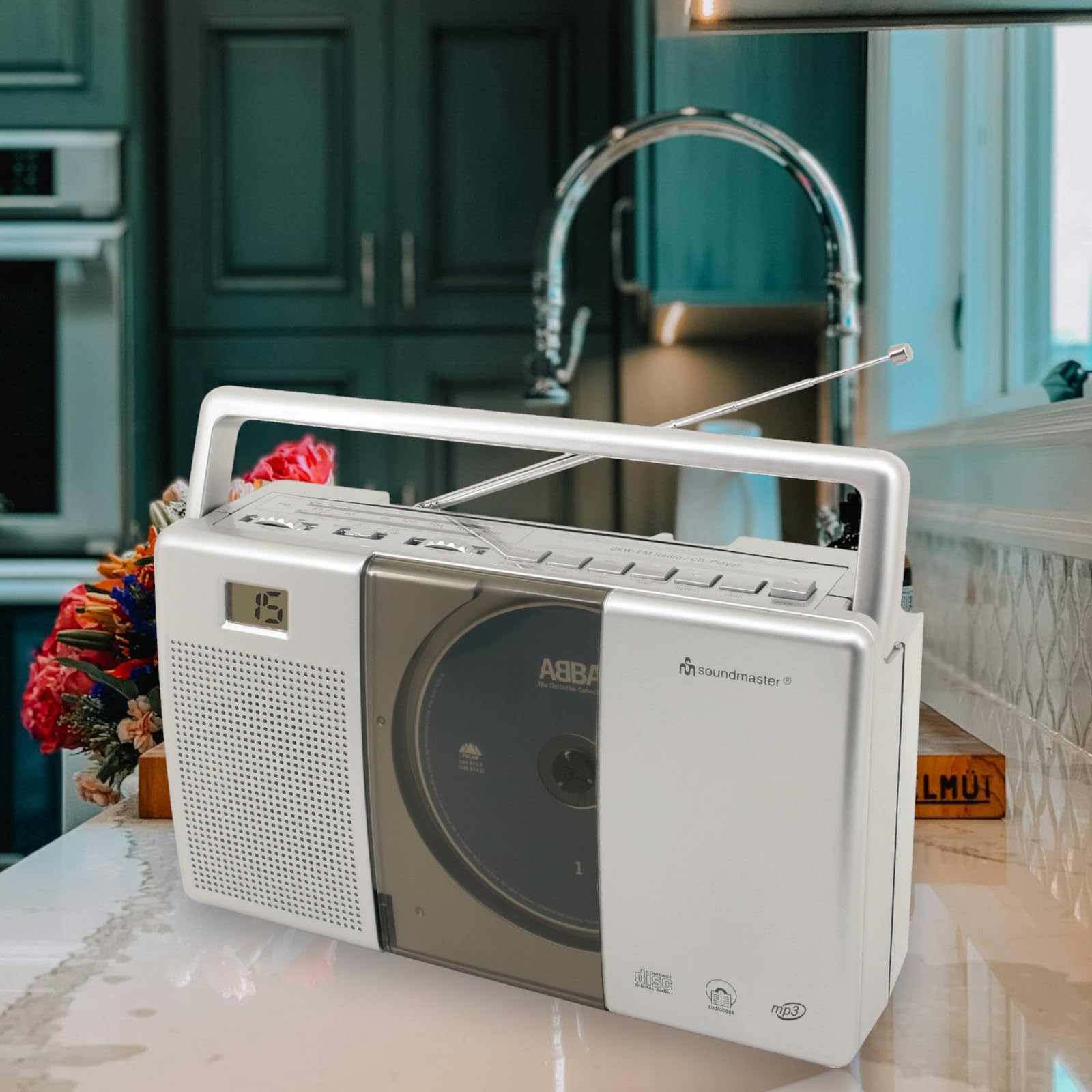 Soundmaster RCD1185 UKW Kofferradio tragbares Radio mit CD-Spieler MP3 und Hörbuchfunktion Seniorenradio Küchenradio