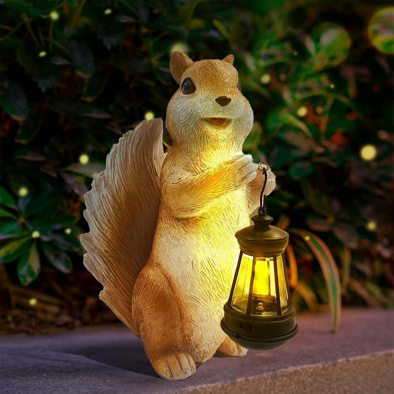 Solar Garden Squirrel Decor Statue Fairy Garden Accessories Outdoor Figurine LED Lights Art Housewarming Gift for Patio Yard Lawn Ornament Cute Animal Decoration Gifts