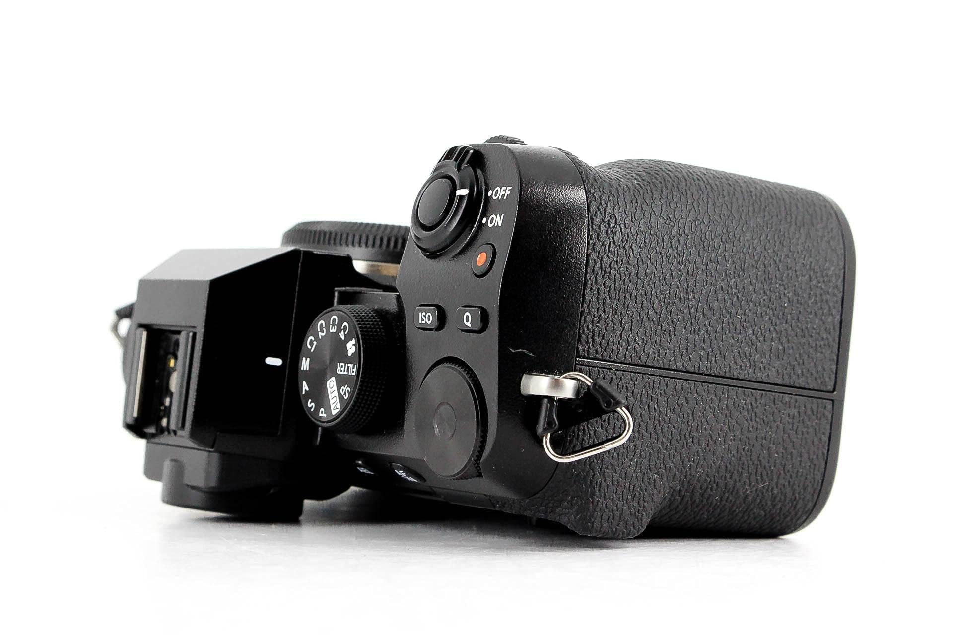 Amazon.co.jp: Fujifilm X-S10 Mirrorless Digital Camera Body F X