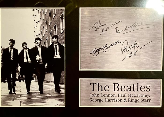 Amazon.co.jp: HWC Trading The Beatles サイン入り A4 プリント