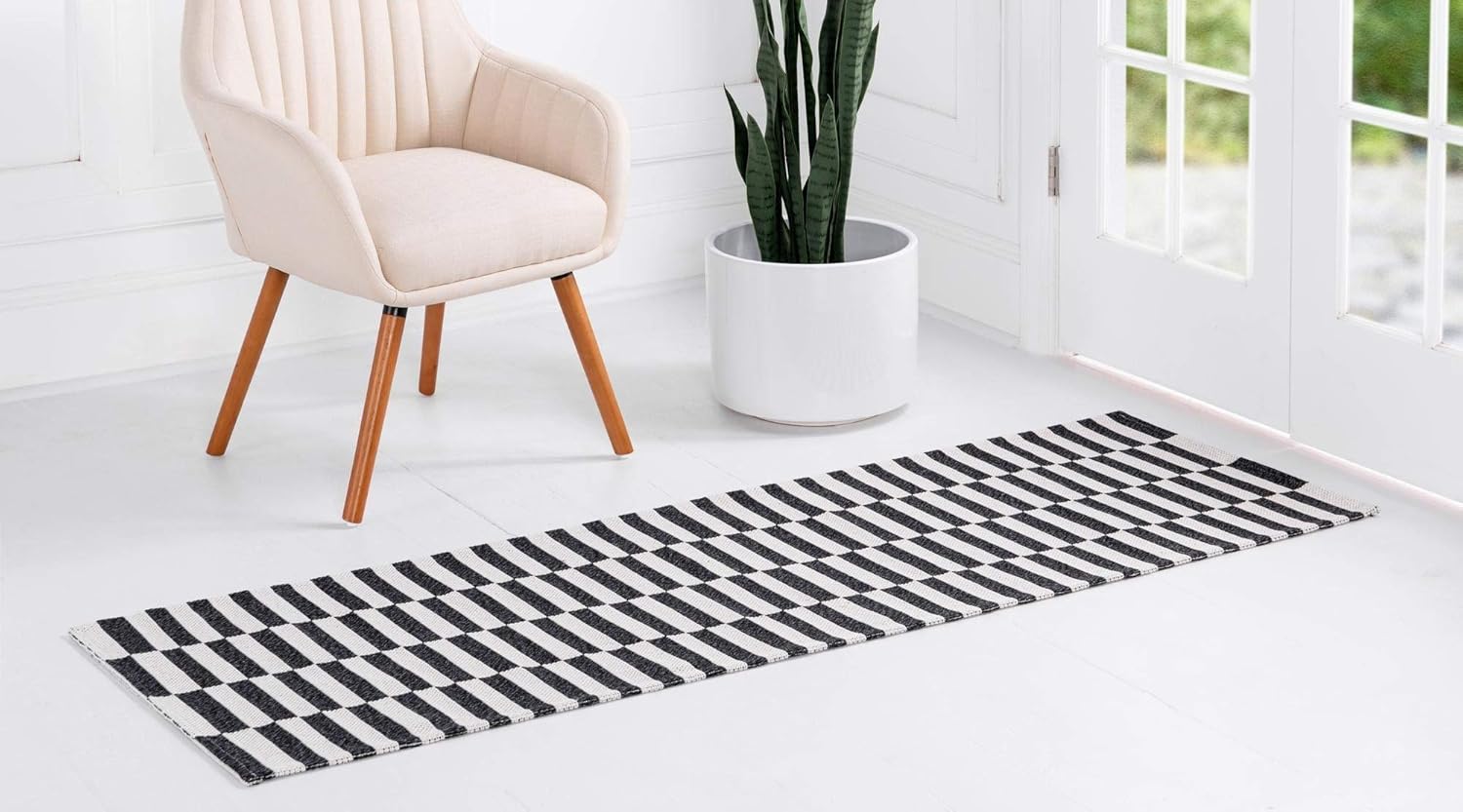 Rugs.com Georgia Collection Rug – 8 Ft Runner Black Flatweave Rug Perfect for Hallways, Entryways