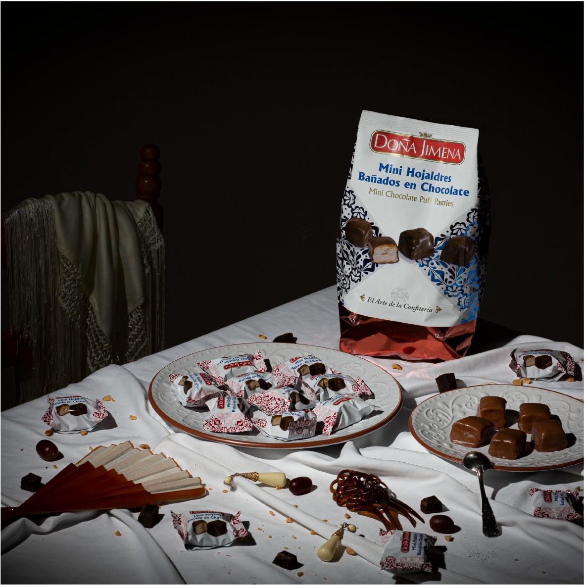 DOÑA JIMENA - Mini Hojaldres bañados en Chocolate con Leche, Calidad Suprema, Típico Dulce Navideño, Sabor exquisito, Placer dulce para disfrutar, Receta Artesanal, 350g