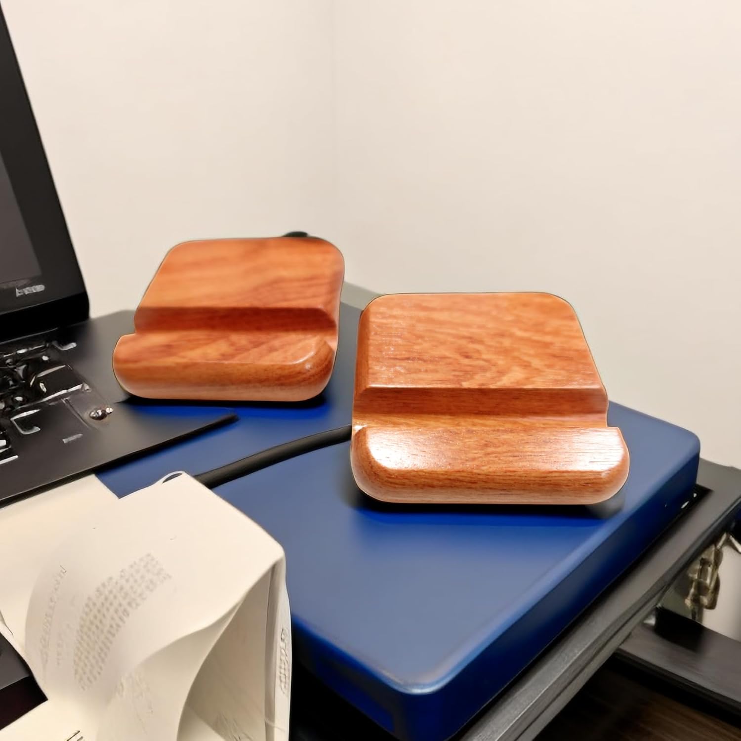 Juego de 2 soportes de madera para teléfono de mesa soportes portátiles para teléfono un redondo de madera de haya una doble ranura curvada de nogal