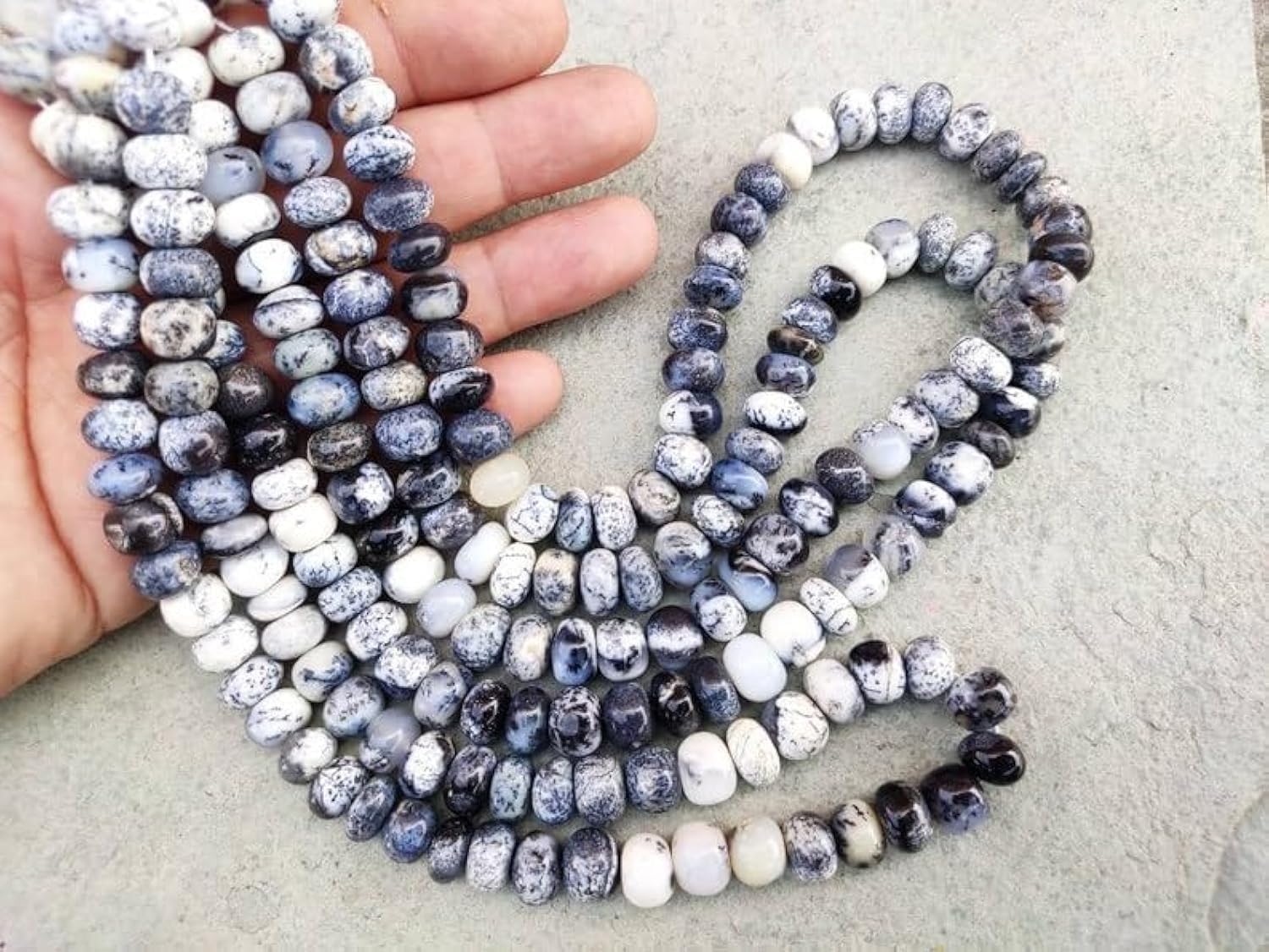 Perles rondes à facettes de qualité supérieure pour la fabrication de bijoux fins et colliers