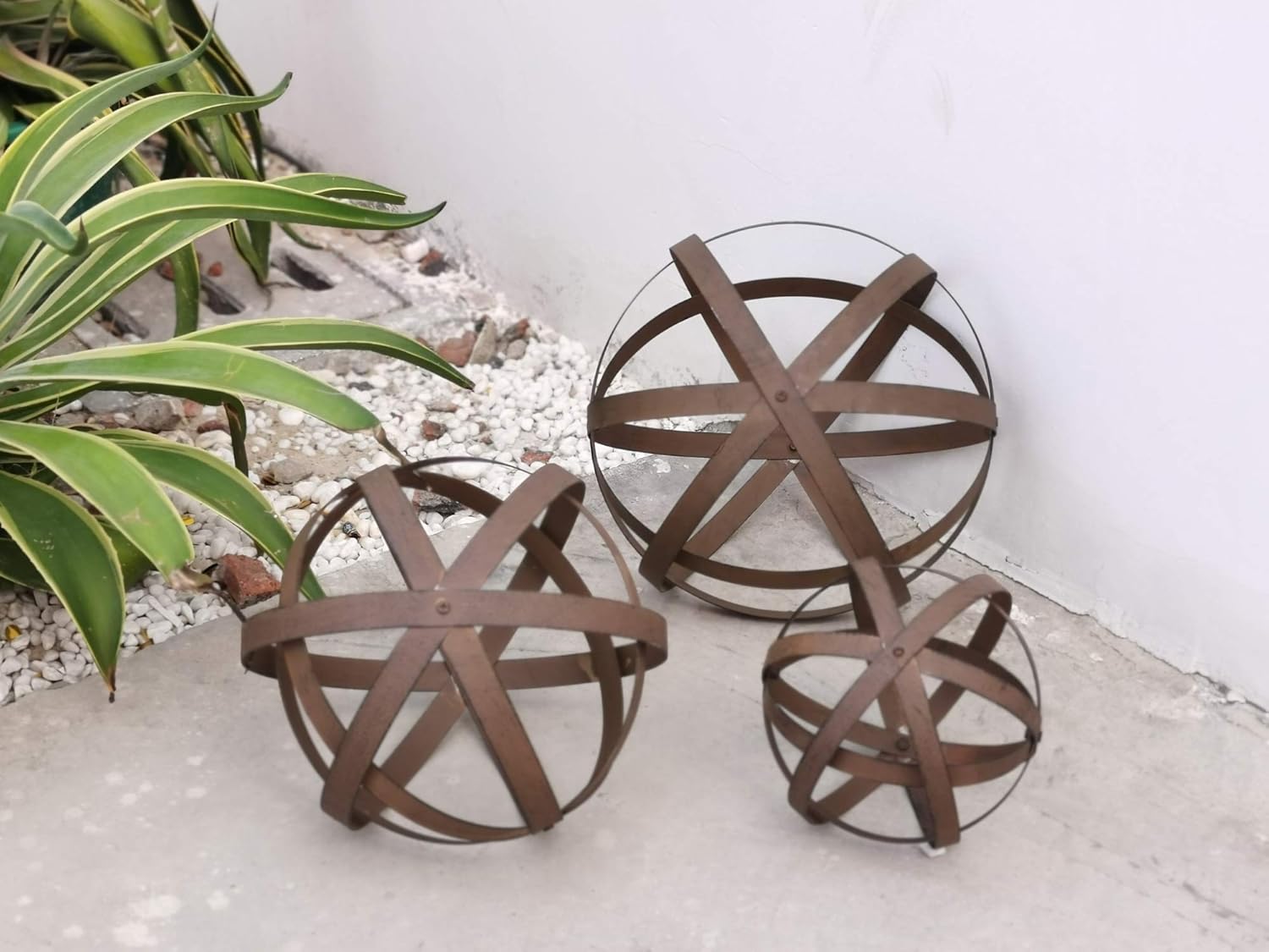Set of 3 Metal Garden Spheres for Decorative Outdoor Use in Nepal at NPR 7906, Rating 5