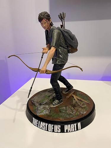 Dark Horse The Last of Us Part II Ellie with Bow Figure : Amazon.in