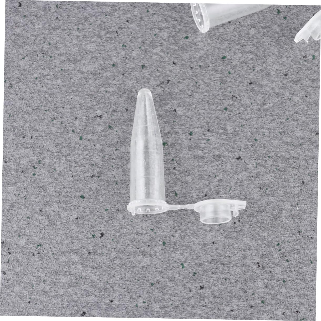 1.5ml Plastic Centrifuge Tube with Flexible Cover 500Pcs Round Bottom | Lab Supply, Easy-Open Elastic Lid, Smooth Wall, Craft Use, School, Sample Storage