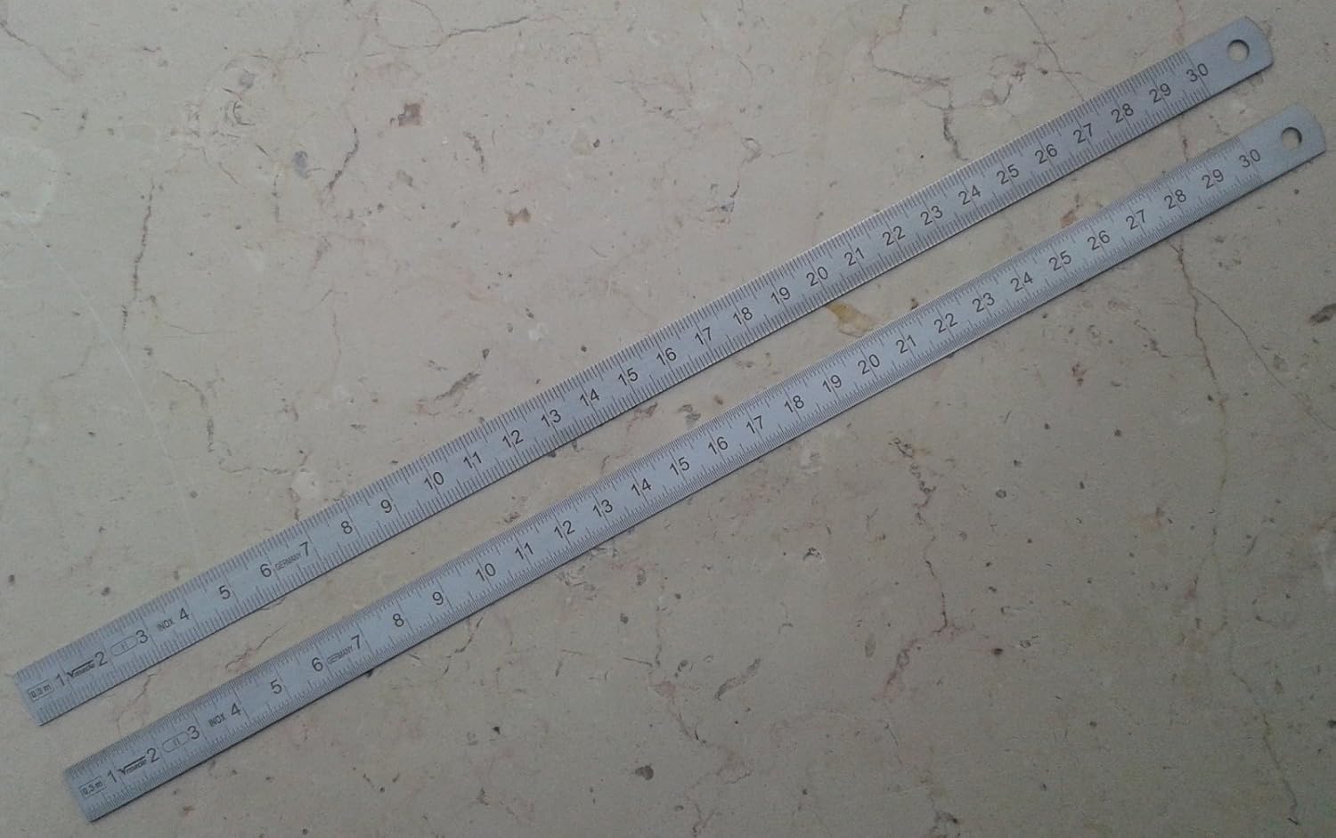 VOGEL 1001040030 - Regla Acero INOX cromada Mate EC Clase II Largo 300 mm - Sección 13 X 0,5 mm