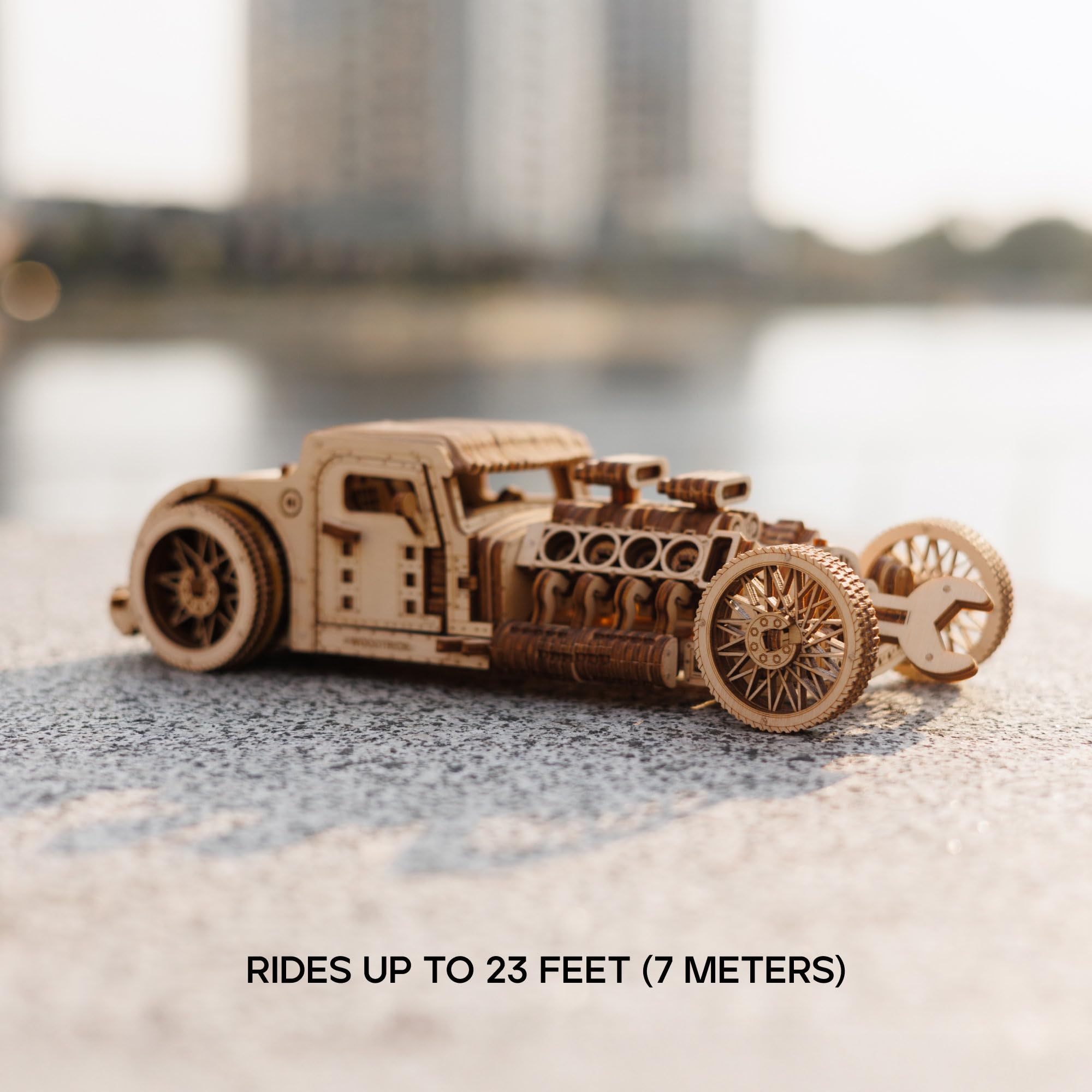 Wood Trick Hot Rod Car Puzzle 3D di Legno per Adulti da Costruire | [280 Pezzi] Rotola Fino a 9,8 m - Design Vintage Dettagliato - Kit di Montaggio Meccanico in Legno DIY per Adulti