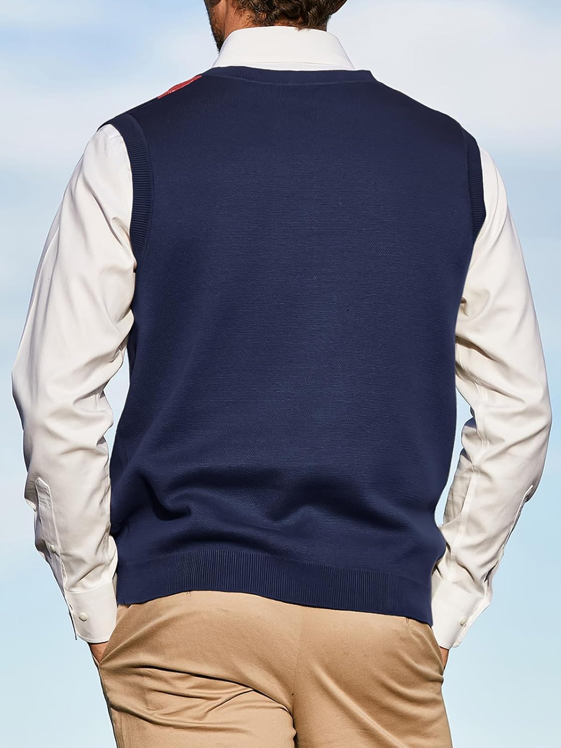 Gafeng Mens Argyle Sweater V-Neck Casual Winter Slim Fit Lightweight Sleeveless Knitwear Vest - Image 4