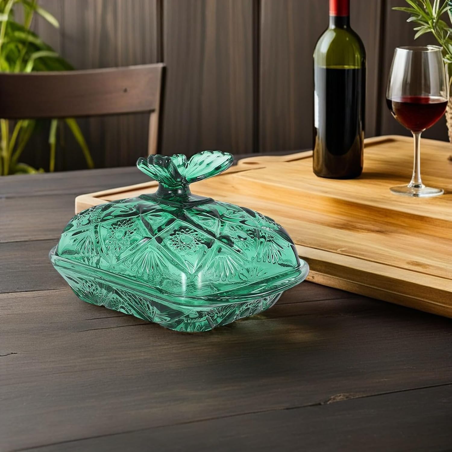 Glass Butter Dish with Lid and Knife, Vintage Green Ribbon Decorative Butter Plate, Airtight Storage for Countertop and Refrigerator Use, 1pcs Set