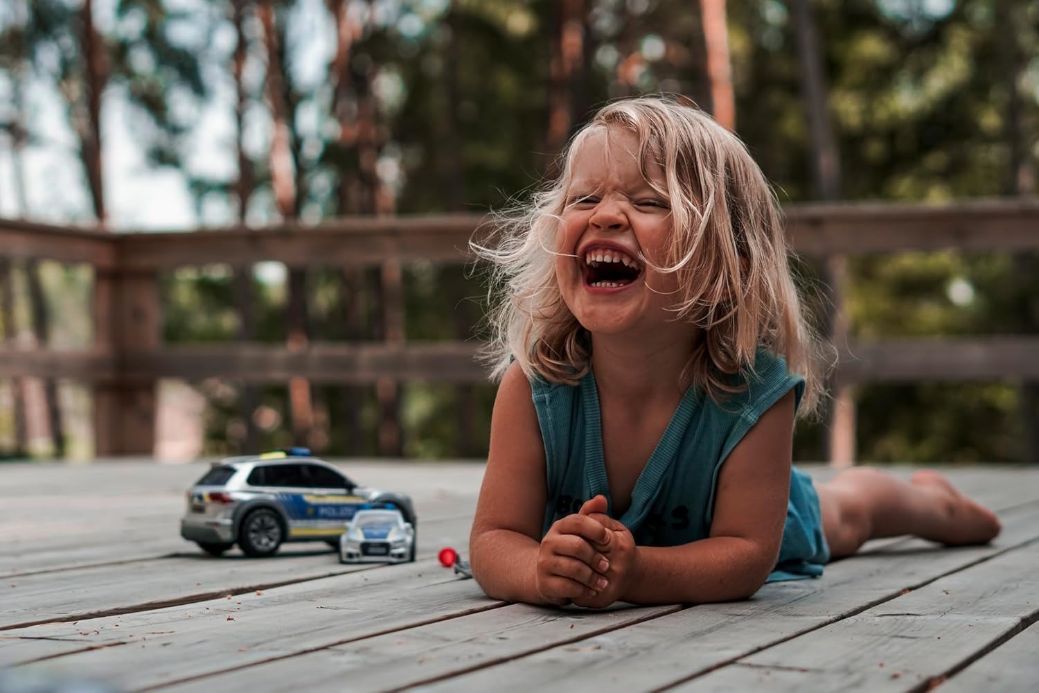 DICKIE TOYS – Volkswagen VW Tiguan R-Line – 25 cm Police car with Light and Sound Effects, Police SUV, Toy car, for Children Aged 3 and Above