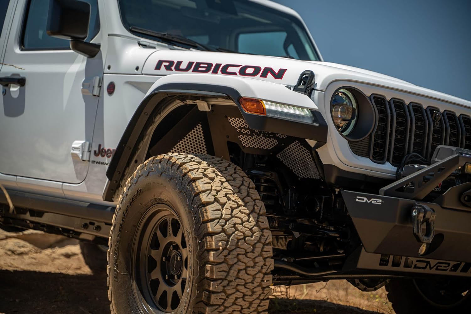 DV8 Front Inner Fenders for 2018-2025 Jeep Wrangler JL & 2020-2025 Gladiator JT | Protects Exposed Engine Compartment | Mesh Panels for Improved Airflow | Durable Lightweight Aluminum | Fully Bolt-On