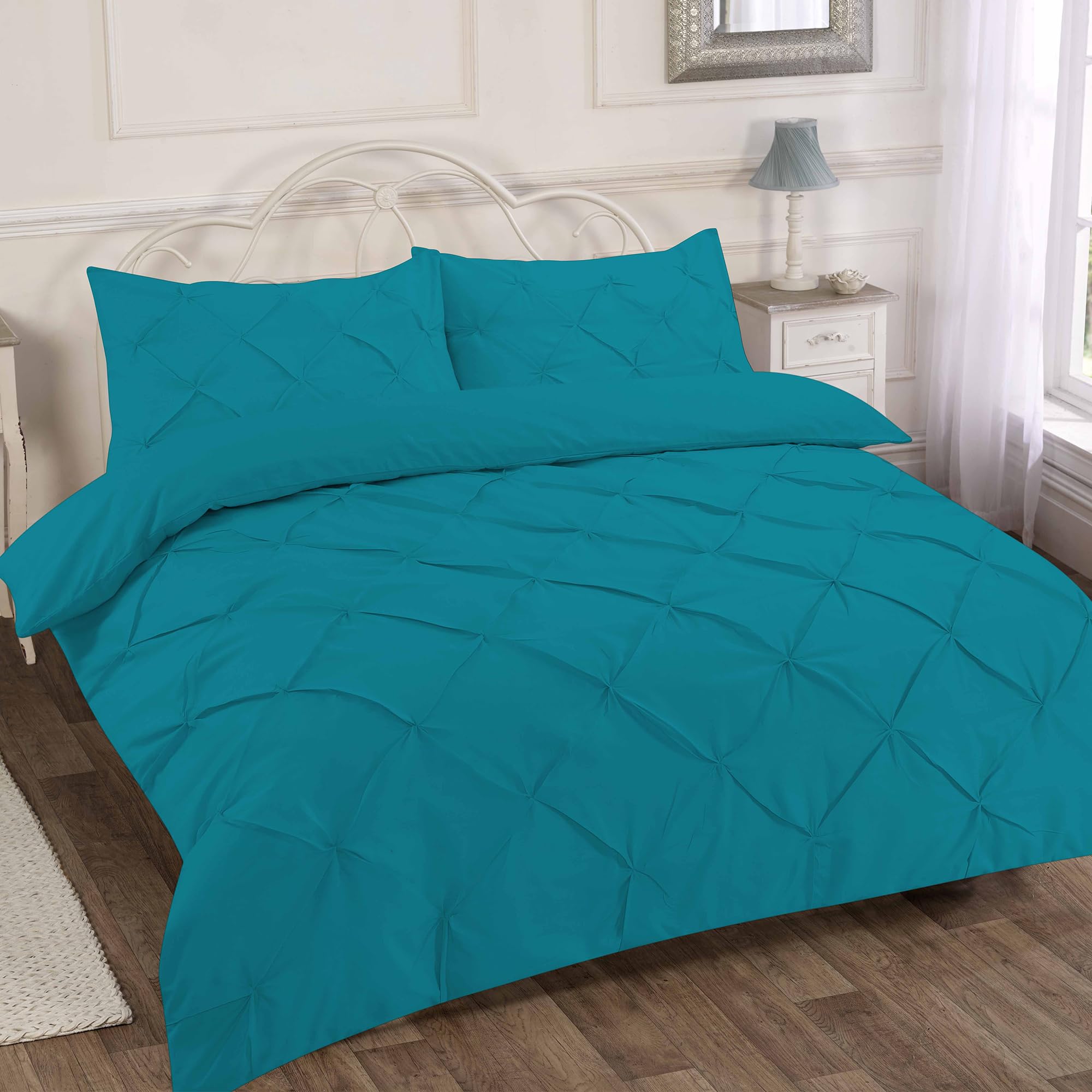 Home Sweet Home UK Pintuck Double Size Duvet Cover Sets Soft PolyCotton Duvet Cover Sets Doublesize With Button Closure Non-Iron Easy Care Bedding With Matching Pillowcases